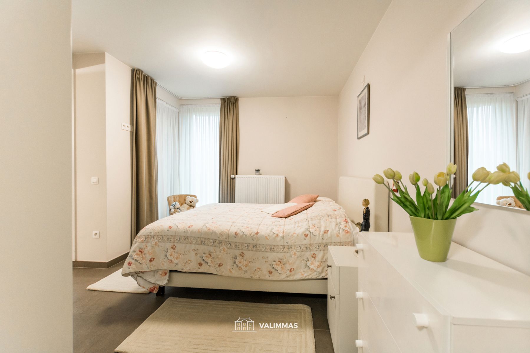 Instapklare serviceflat met mooi terras en kelderberging foto 10