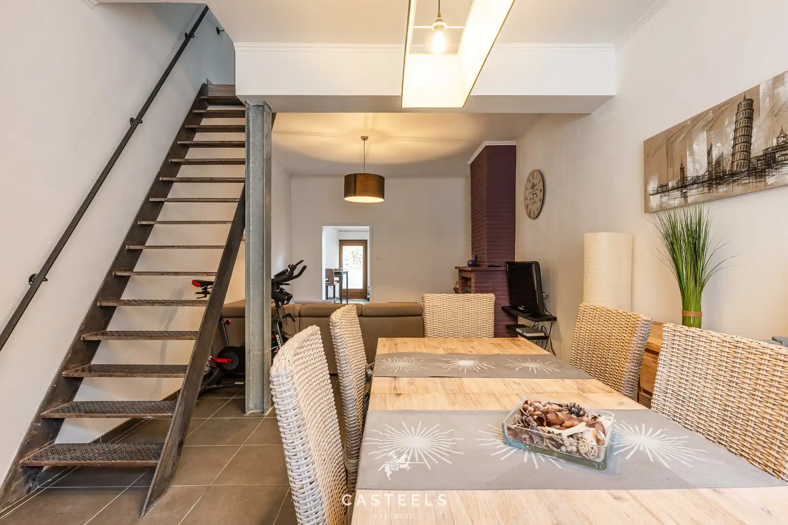 Gezinswoning met potentieel te koop in Mariakerke foto 3