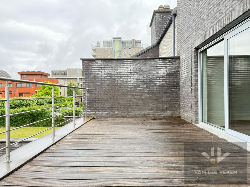 RUIM 2-SLPKAPPARTEMENT NABIJ HET CENTRUM foto 5
