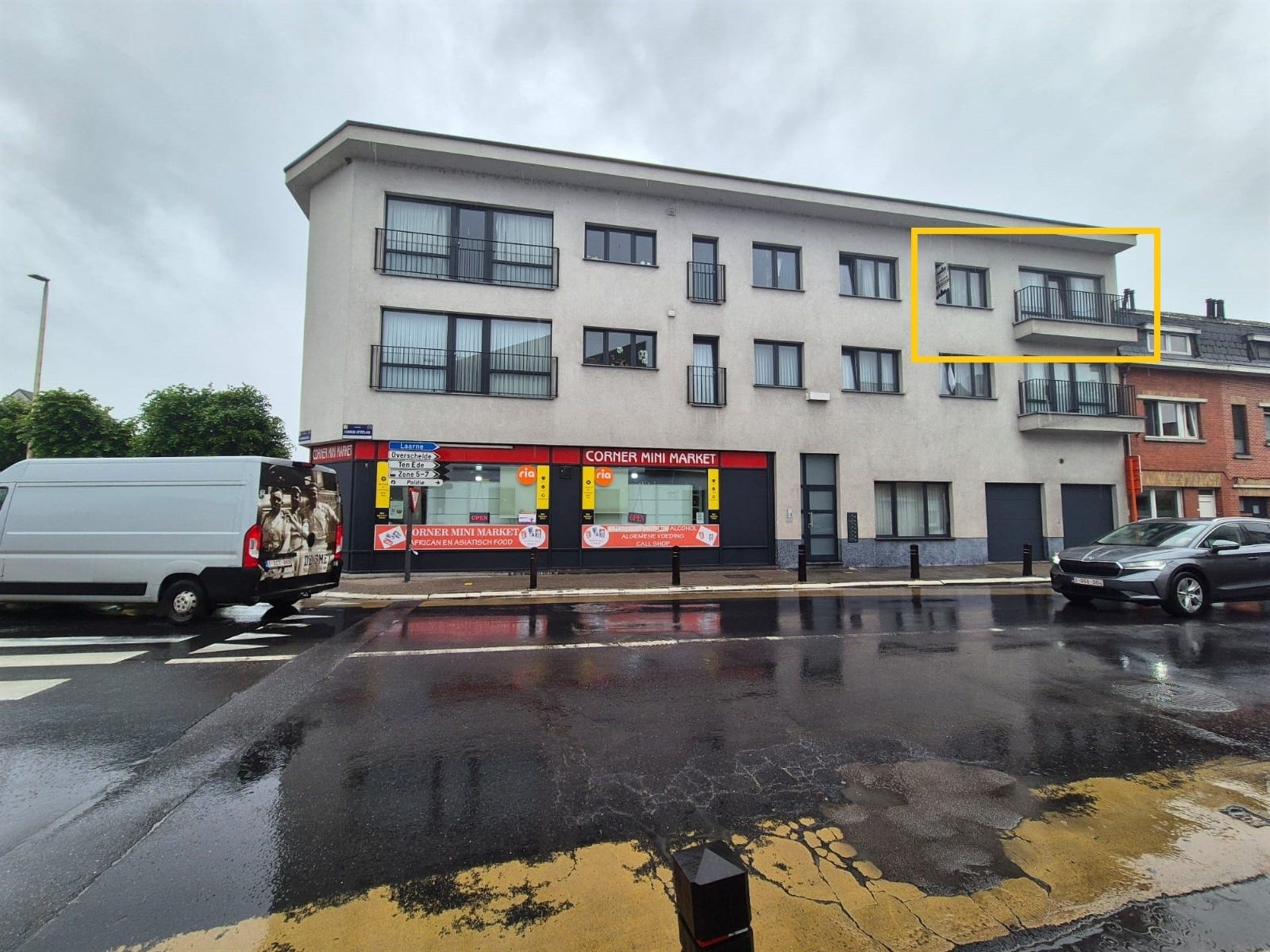 Gunstig gelegen 2 slaapkamer appartement. foto 20