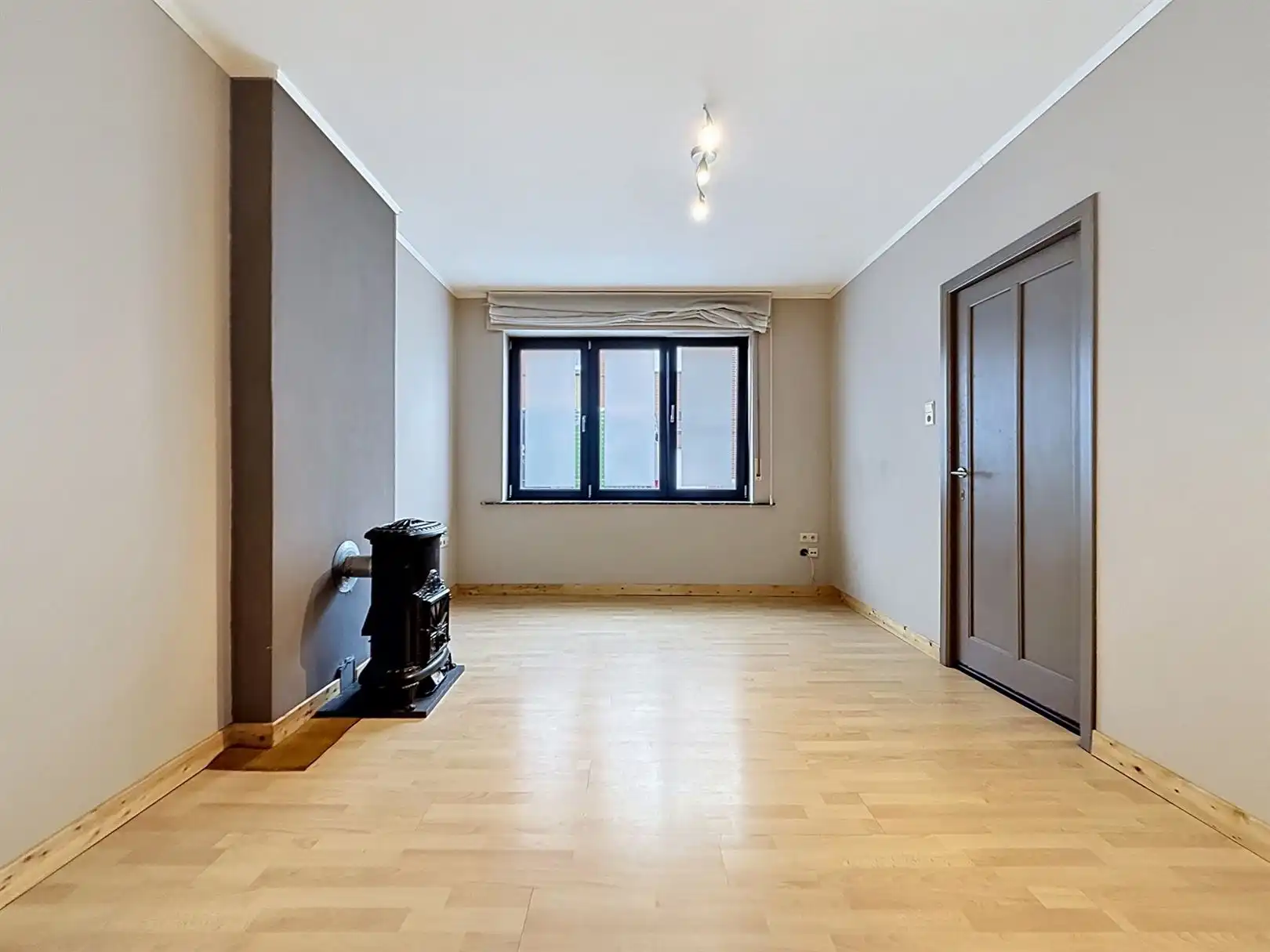Leuke starterswoning/investeringspand, 2 slpks + zolder foto 6