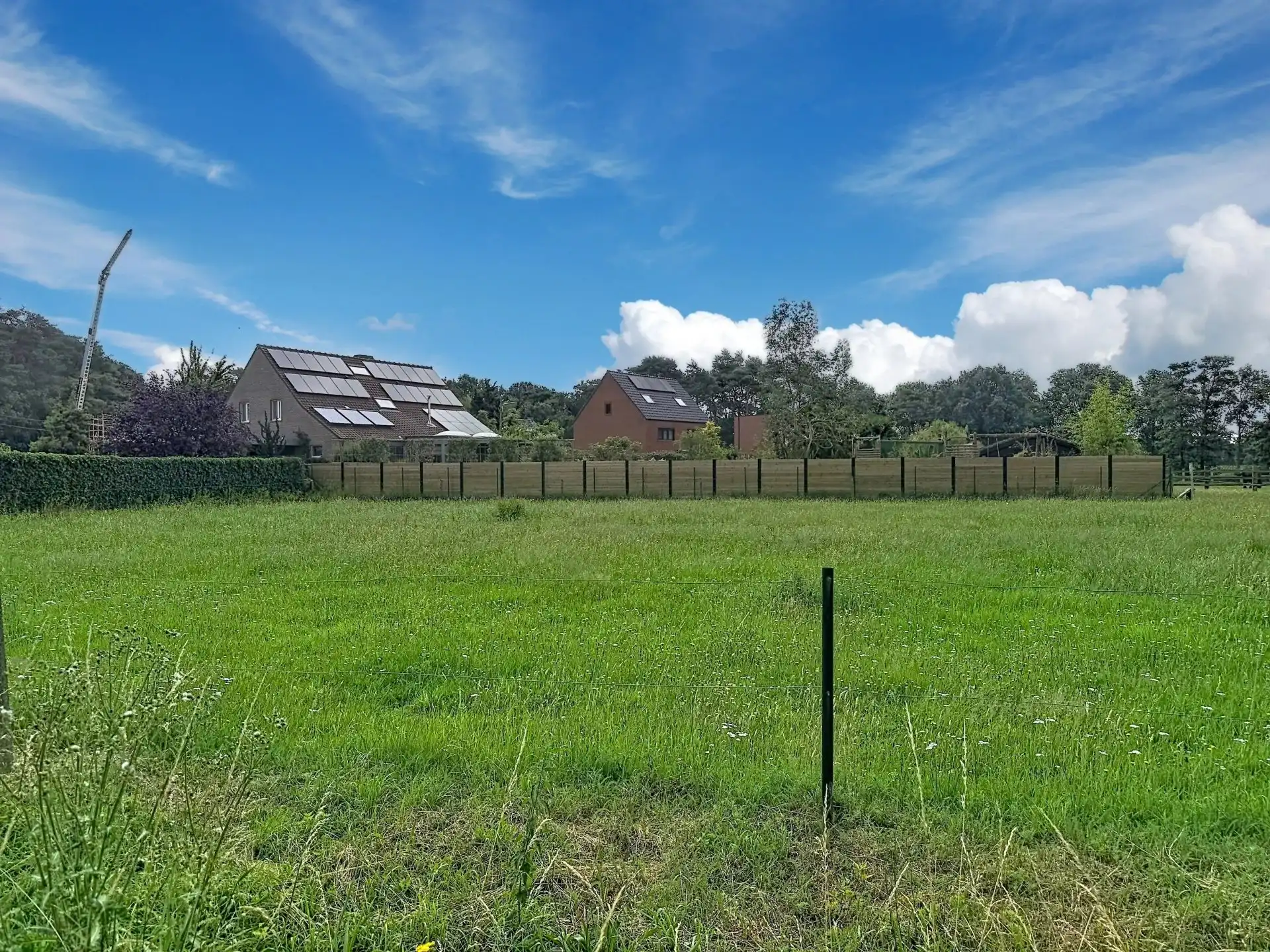 Prachtige bouwgrond van 1.340 m² op een landelijke ligging nabij Mol en Balen. foto {{pictureIndex}}