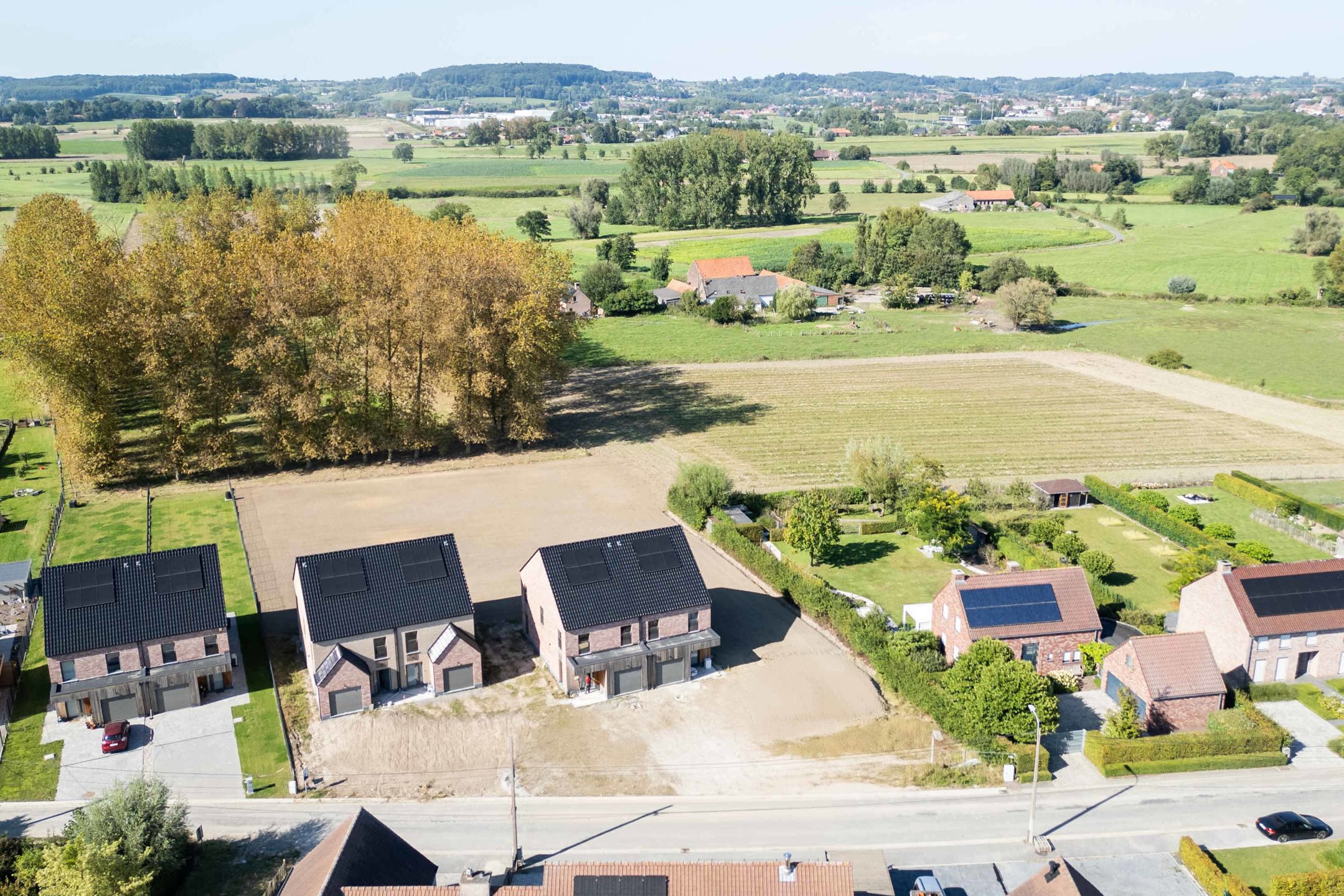 Prachtige nieuwbouwwoning omringd door groen en natuur. foto 20