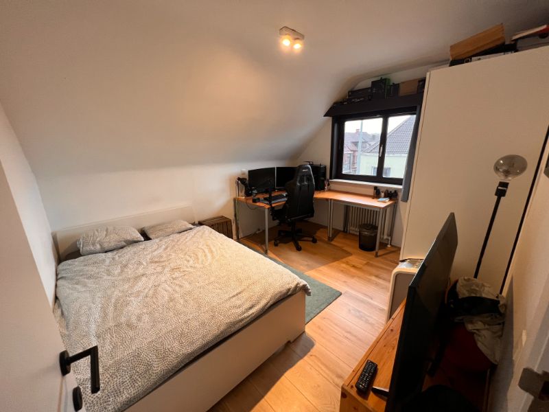 --- NIEUW --- Volledig vernieuwd appartement te Melle (Florawijk) met 3 grote slaapkamers & autostaanplaats foto 10