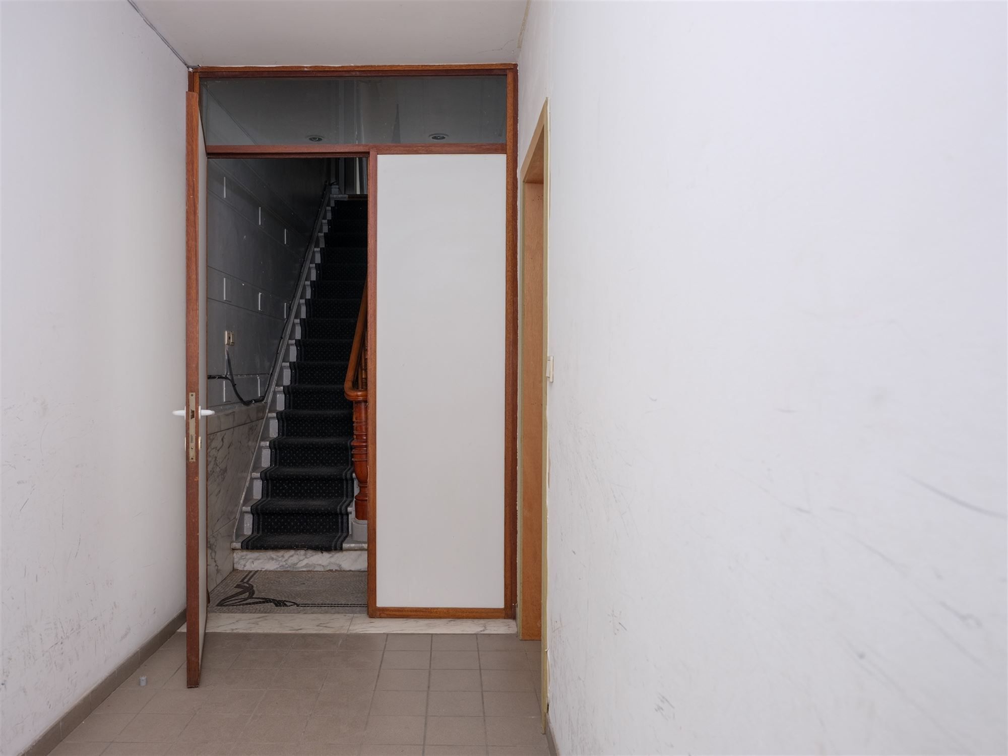 ruime rijwoning met polyvalent bijgebouw en tal van mogelijk foto 4