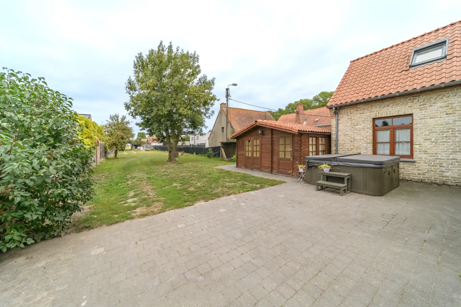 DE PANNE: Villahuis met 4 slaapkamers (waarvan 1 gelijkvloers), bureauruimte, 2 badkamers en ruime tuin op 1.250m² totale grondopp. foto 25