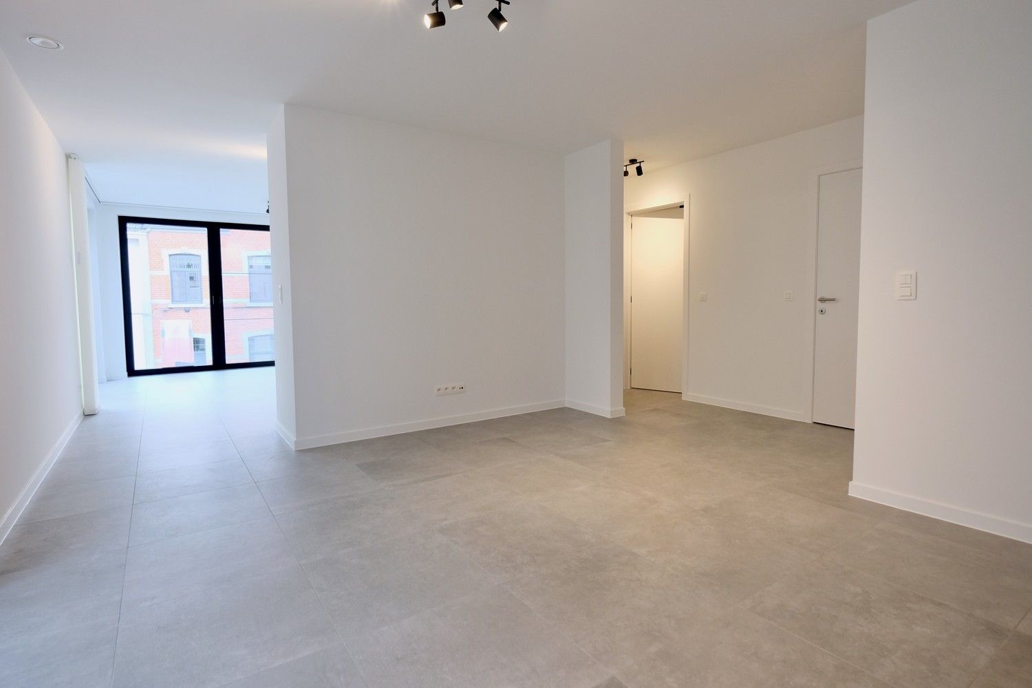 Prachtig nieuwbouw appartement TE HUUR foto 3