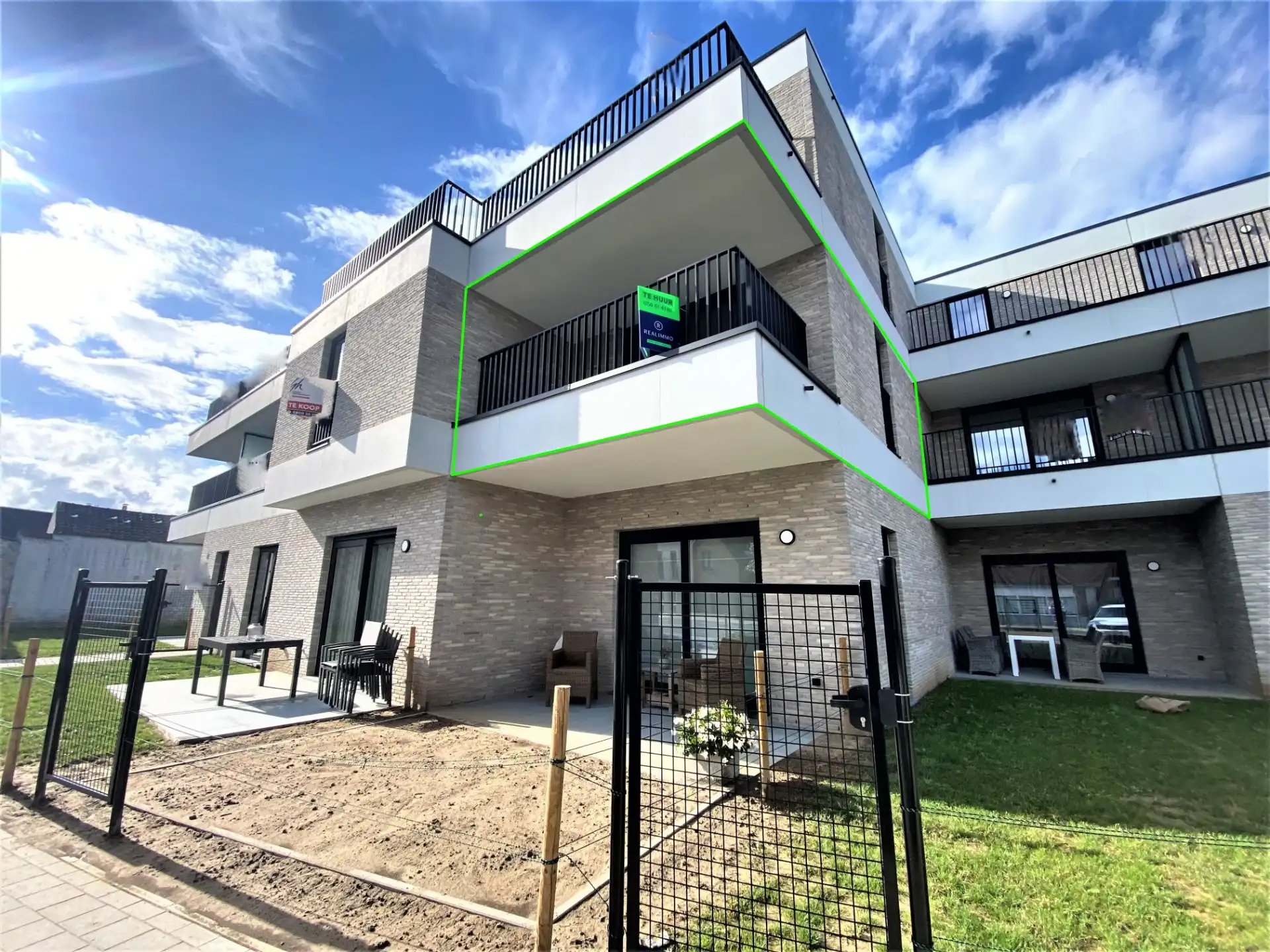Perfect afgewerkt nieuwbouwappartement foto {{pictureIndex}}