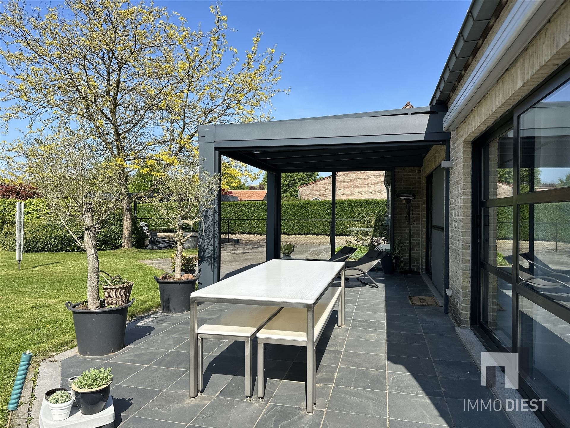 Instapklare woning met zicht op agrarisch gebied - bureau + 3 slpks foto 39