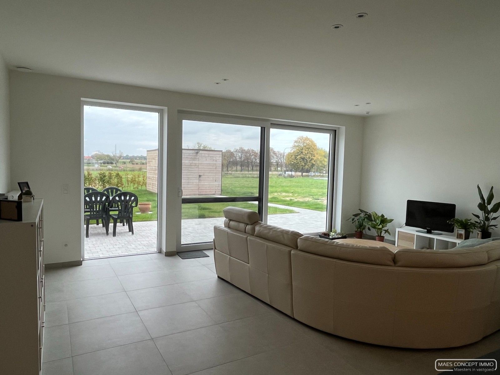 Ruime nieuwbouwwoning te huur in Zwevegem foto 4