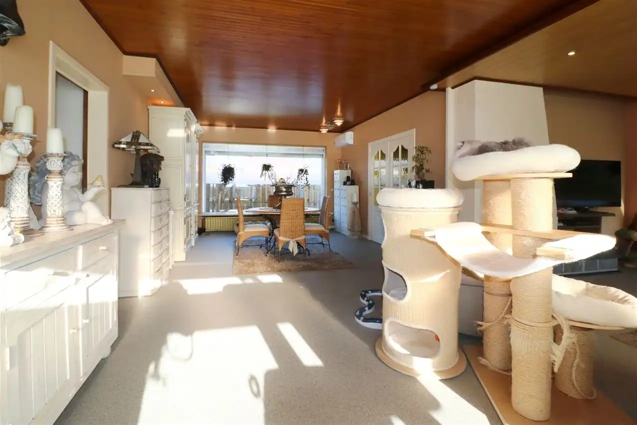 Rustig gelegen gelijkvloerse woning met drie slaapkamers foto 10