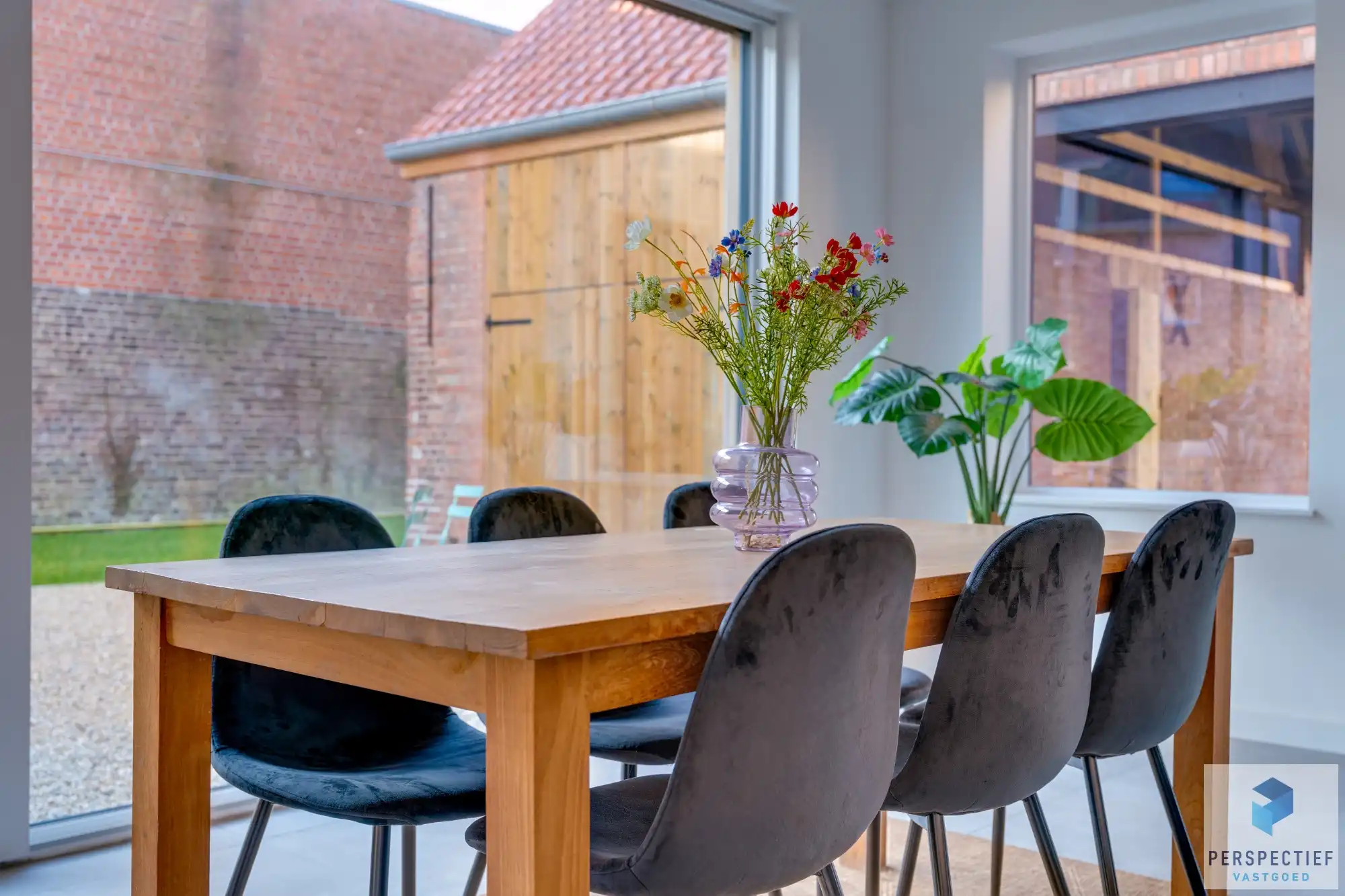 BEZOEKMOMENT ZATERDAG 31/01 VAN 9U TOT 10U30 | Landelijk gelegen hedendaagse 4 slpk woning met bijgegebouw, grote tuin en weide foto 13