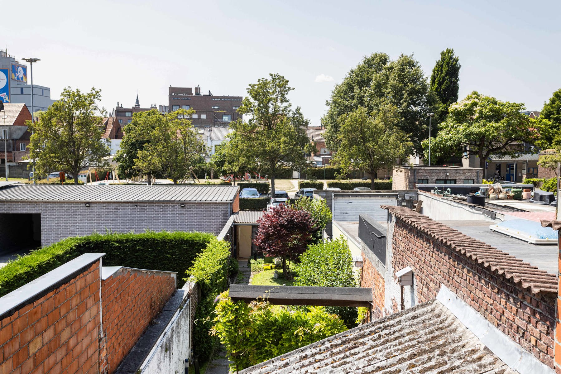 Te koop: te renoveren woning met private parkeerplaats! foto 24