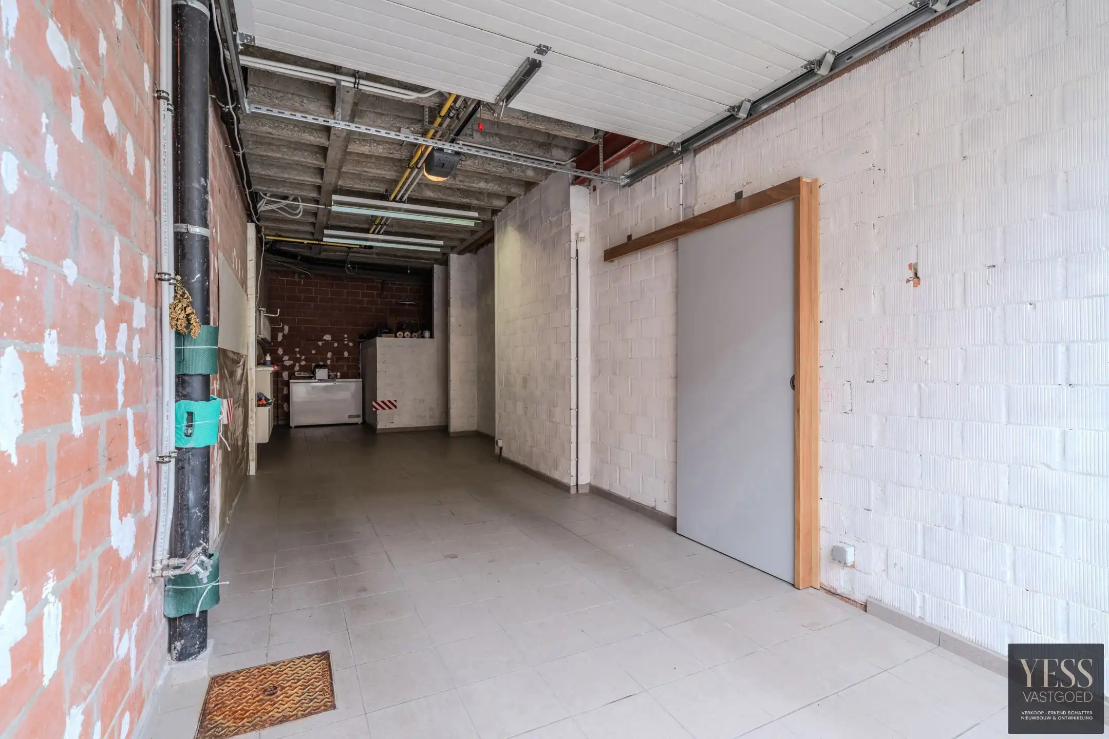 Uniek penthouse + magazijn/atelier en ruim terras Oudenburg! foto 26