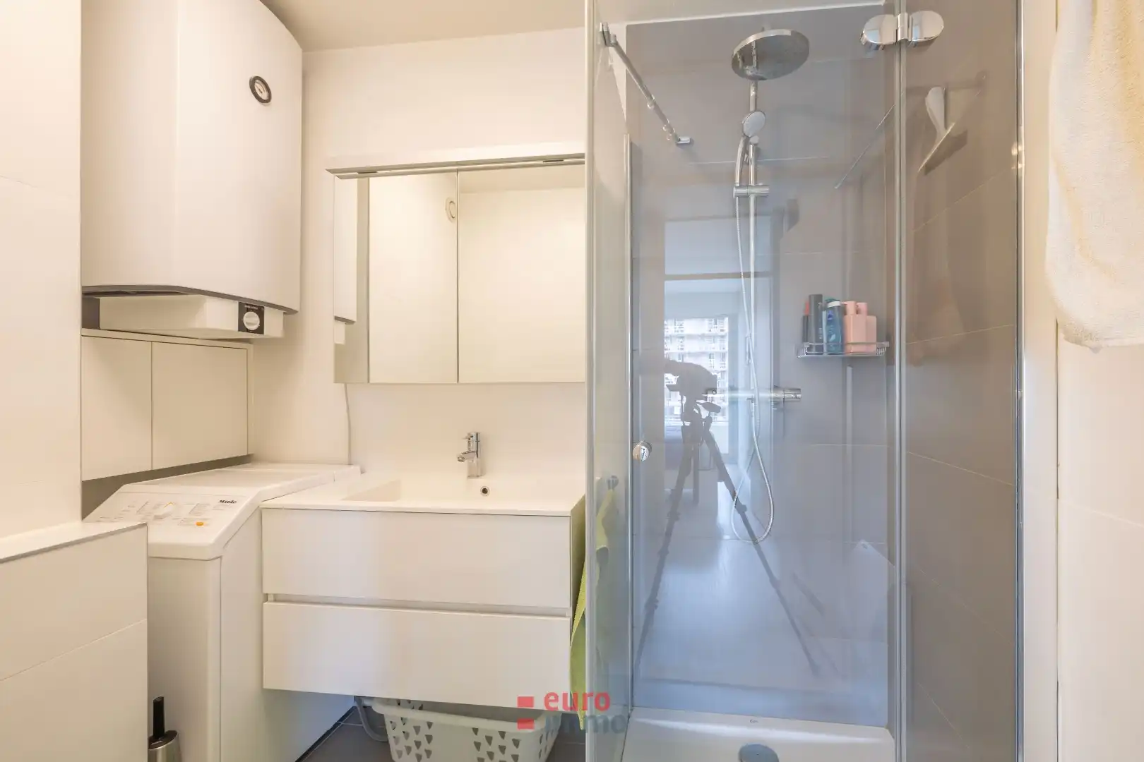 Mooi gerenoveerd en lichtrijk appartement op centrale ligging in Nieuwpoort foto 11