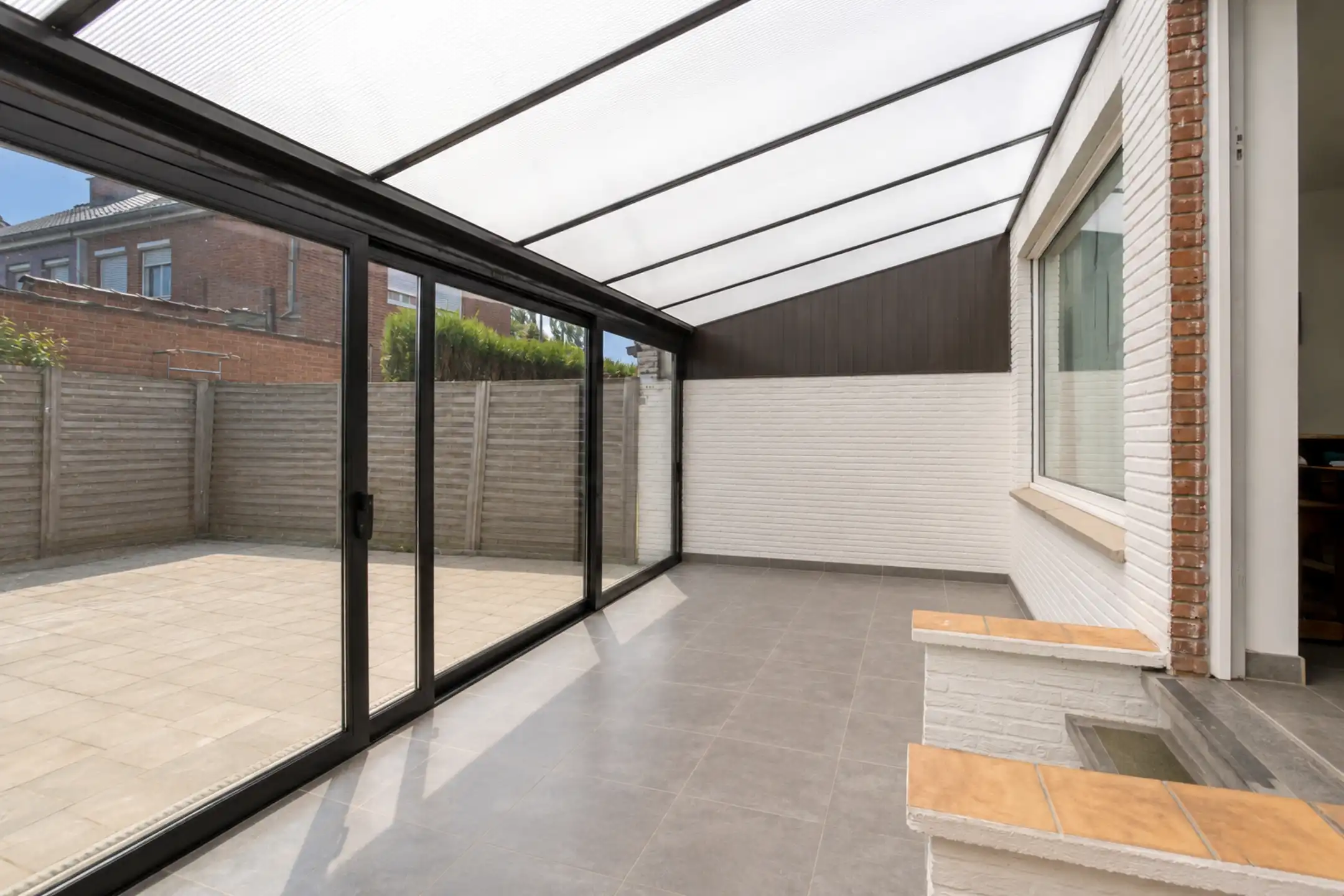 Instapklare woning met 3 slaapkamers, ruim terras, garage foto 6