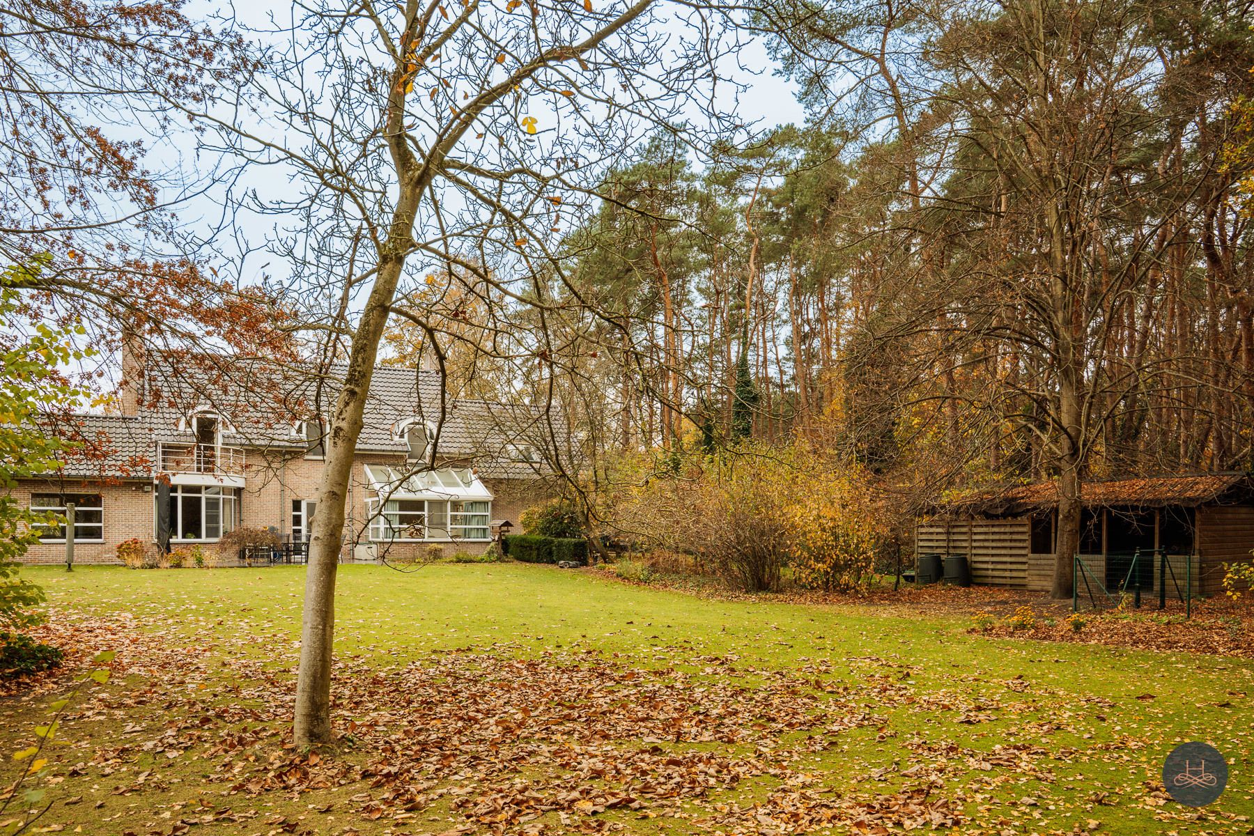 Imposante, zuinige villa in het groen met een open zicht  foto 42