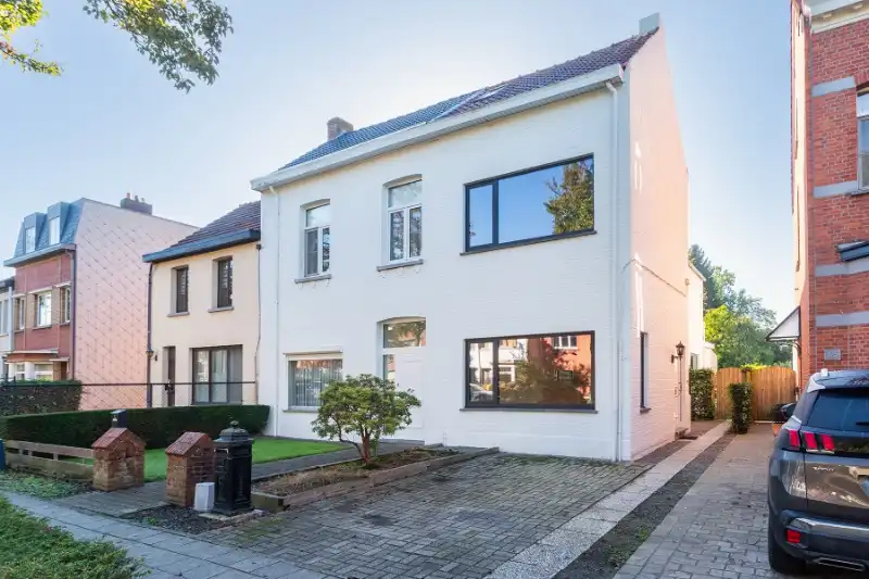 Gezinswoning te huur nabij centrum Brasschaat! foto 28