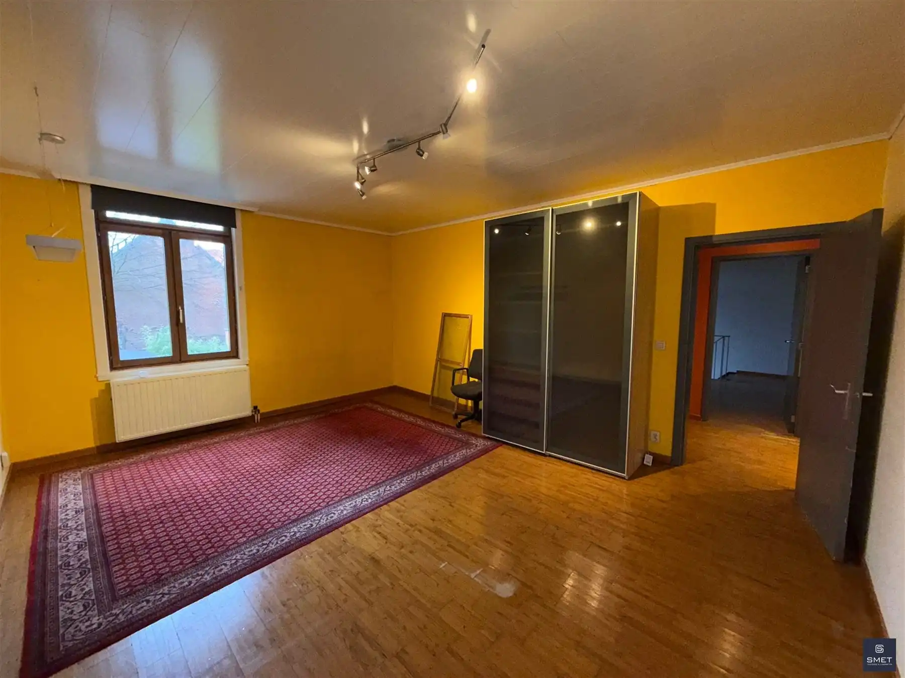 Gelijkvloerse handel-/kantoorsruimte met riant woonhuis foto 12