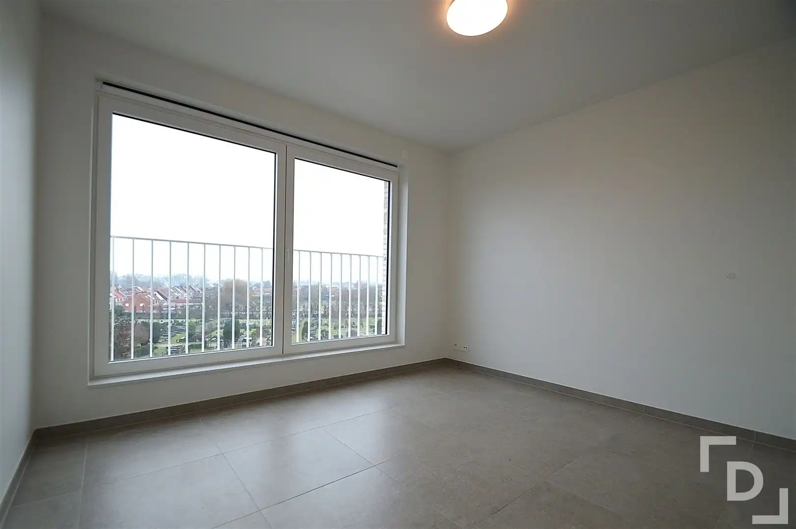 Nieuwbouwappartement met carport te huur te Ieper foto 9