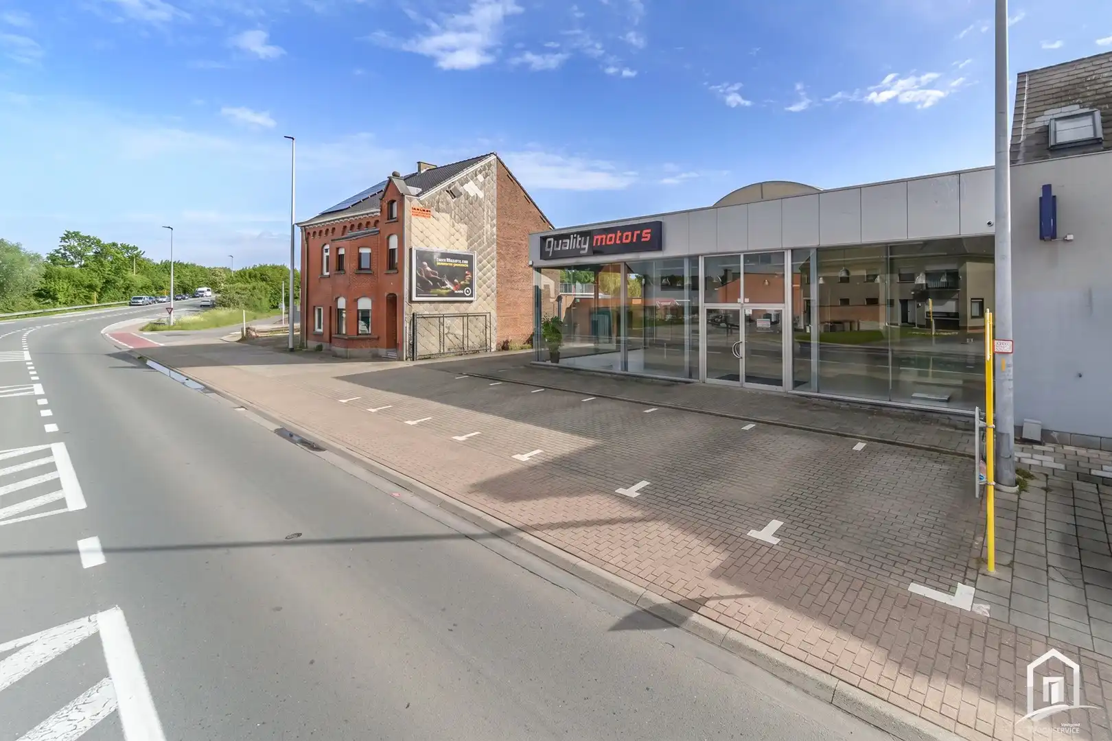 Ruim commercieel pand met showroom en magazijn op uitstekende locatie te Erembodegem foto 15