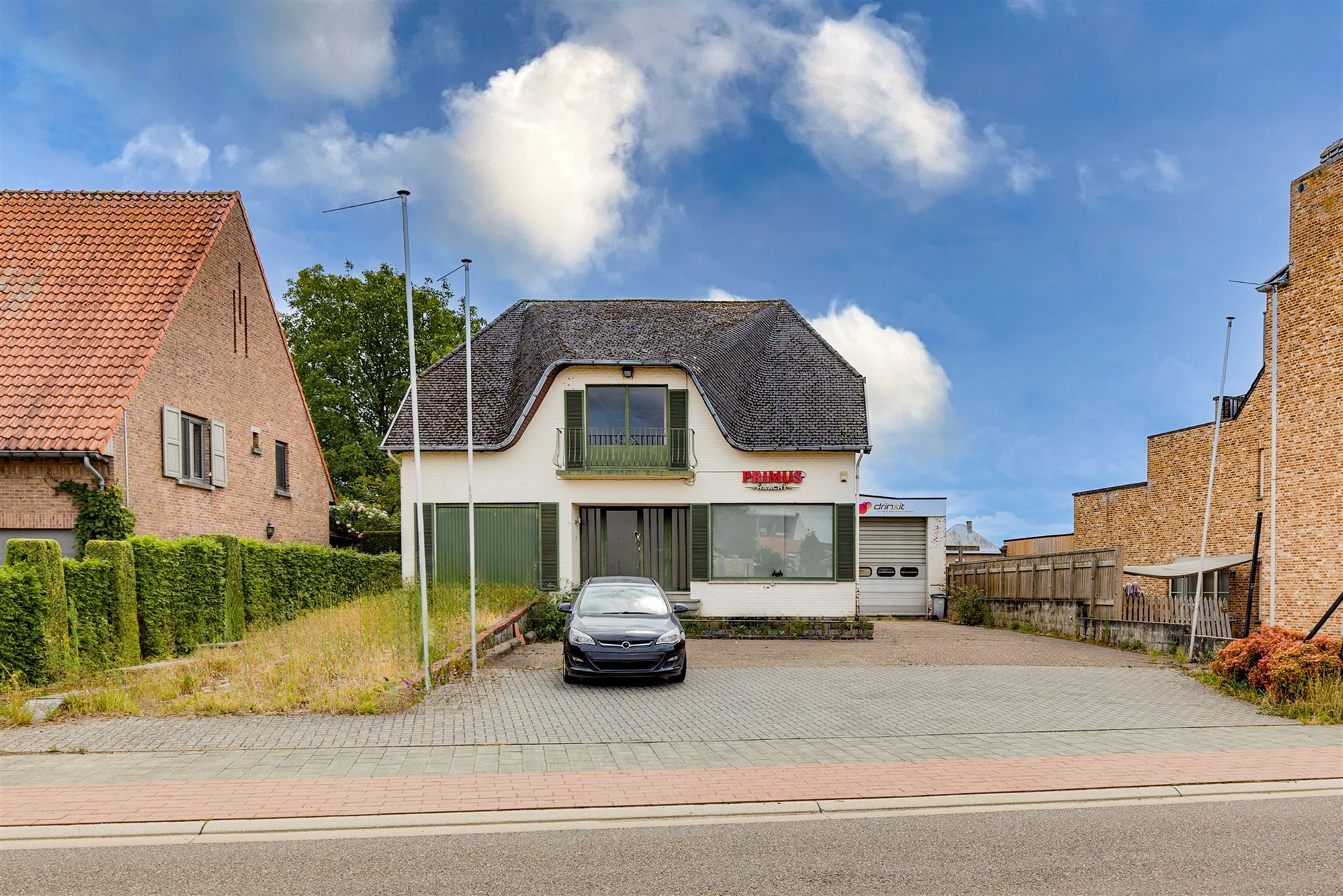 Te renoveren woning + magazijn / projectgrond in Vorst foto {{pictureIndex}}