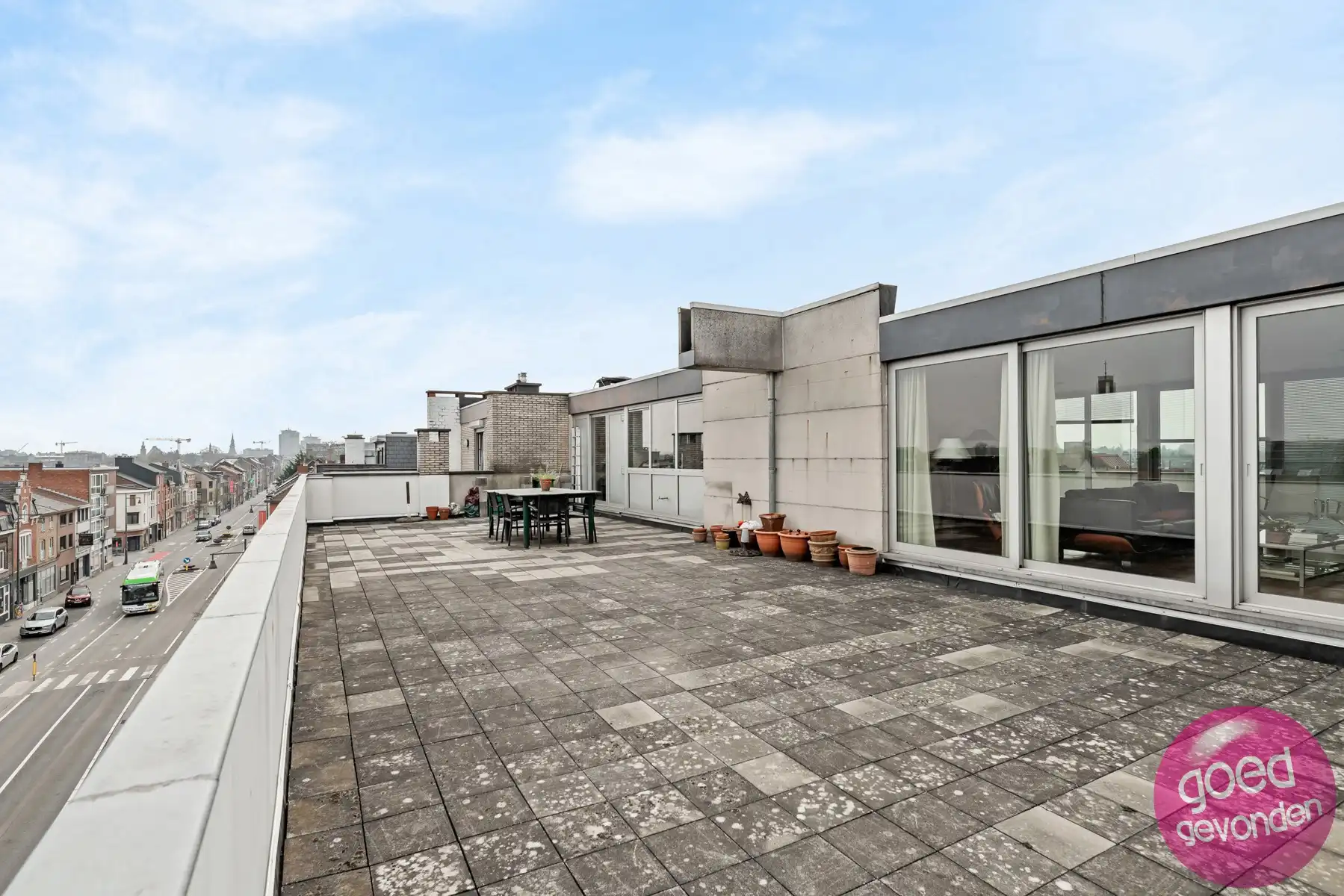 PENTOUSE 145 m² - 2 SLK - TERRAS 100 m² - LIFT - PARKING MGL foto {{pictureIndex}}