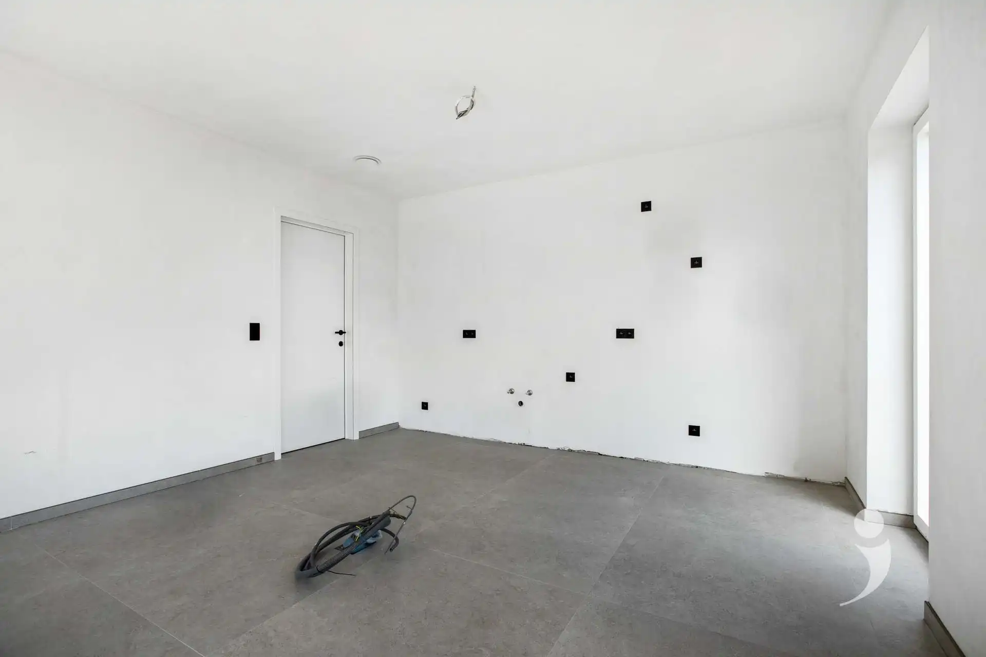 Knappe nieuwbouw woning op een rustige locatie!  foto 7