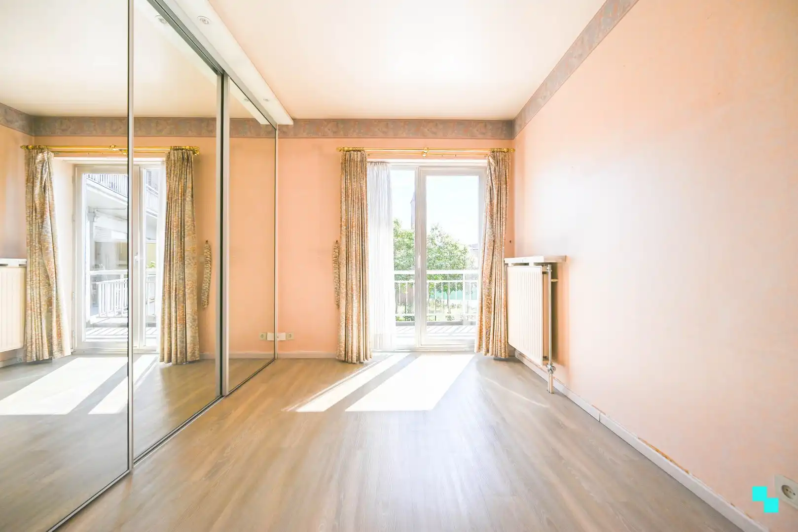 Op te frissen appartement in Oostrozebeke foto 12