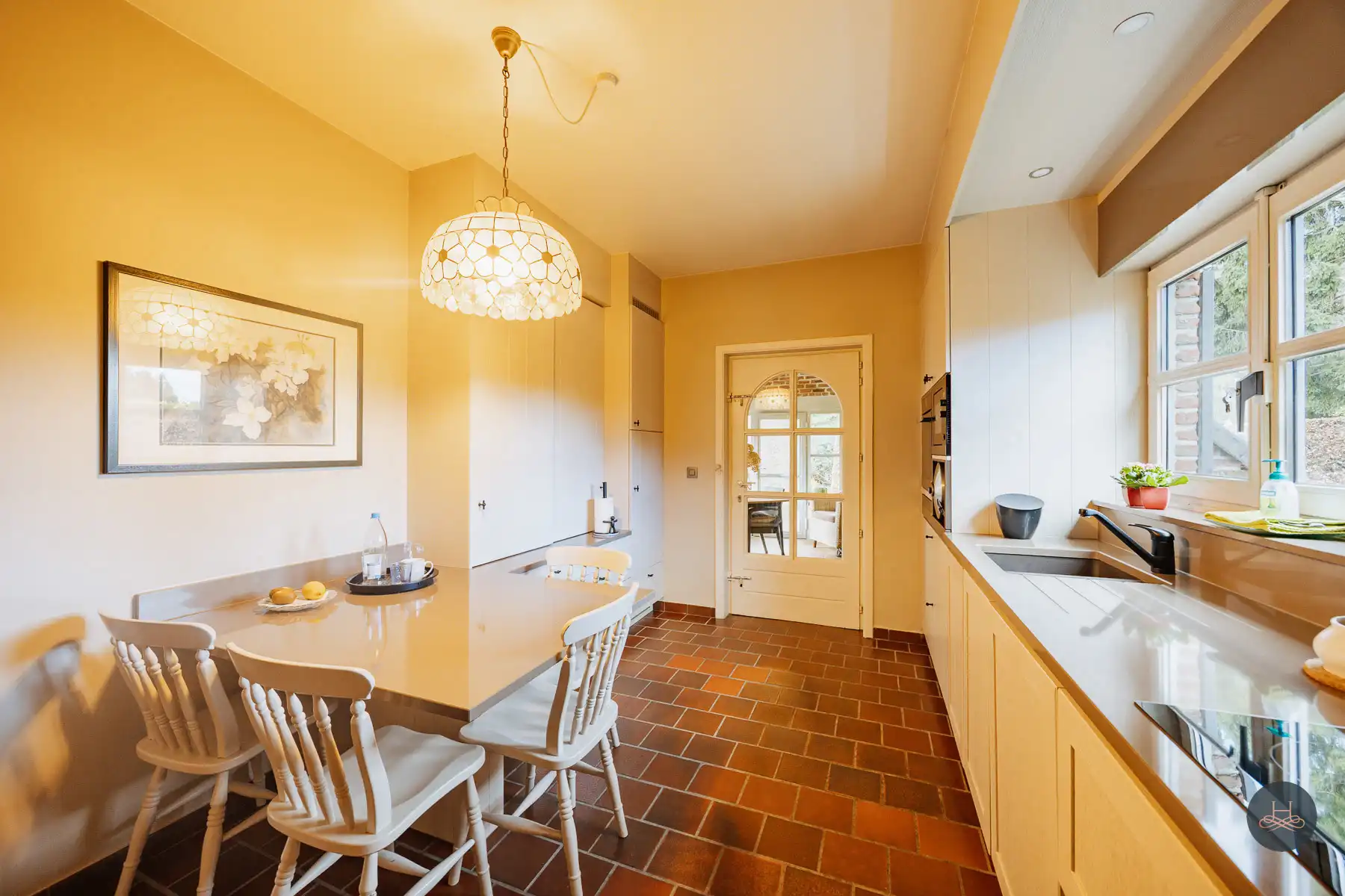 Karaktervolle en instapklare open bebouwing op toplocatie foto 9