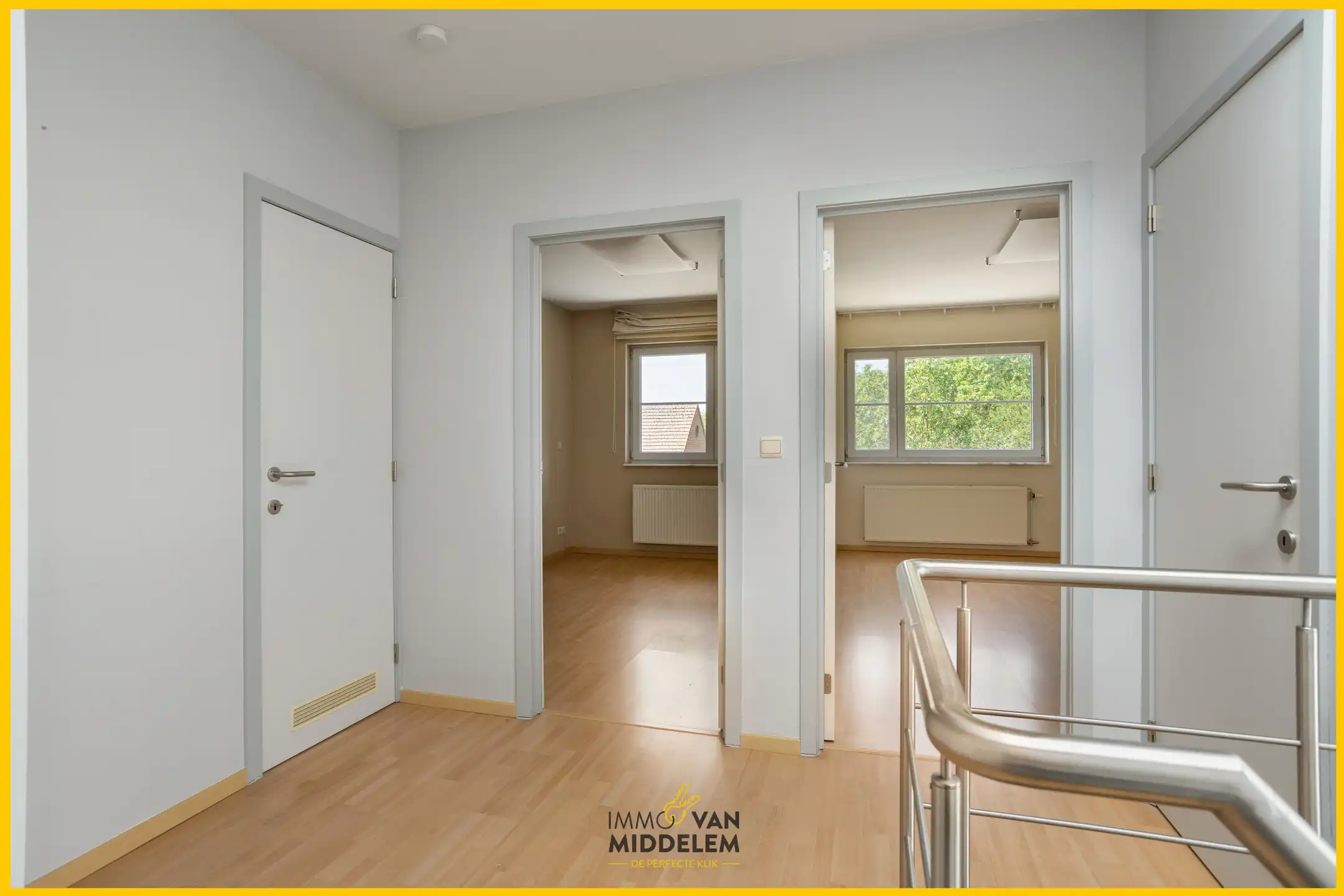 DUPLEXAPPARTEMENT MET 3 SLAAPKAMERS, GARAGE EN BERGING foto 10