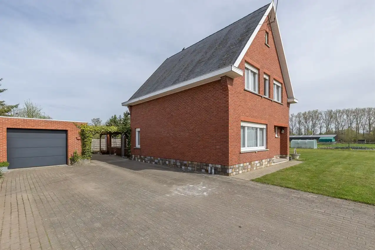 Rustig gelegen woning met 2 slpk en carport foto 30