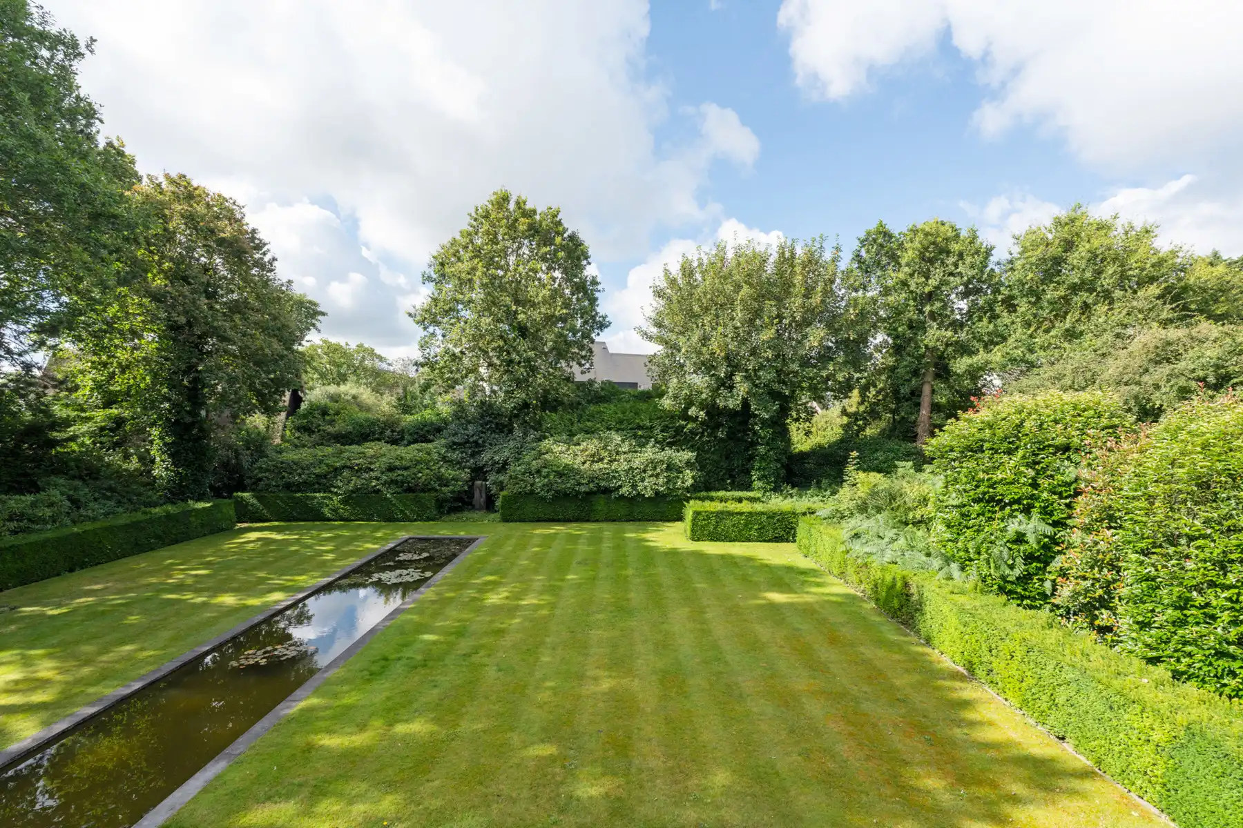 Ruime villa rustig gelegen nabij de Royal Zoute Golf Club foto 23