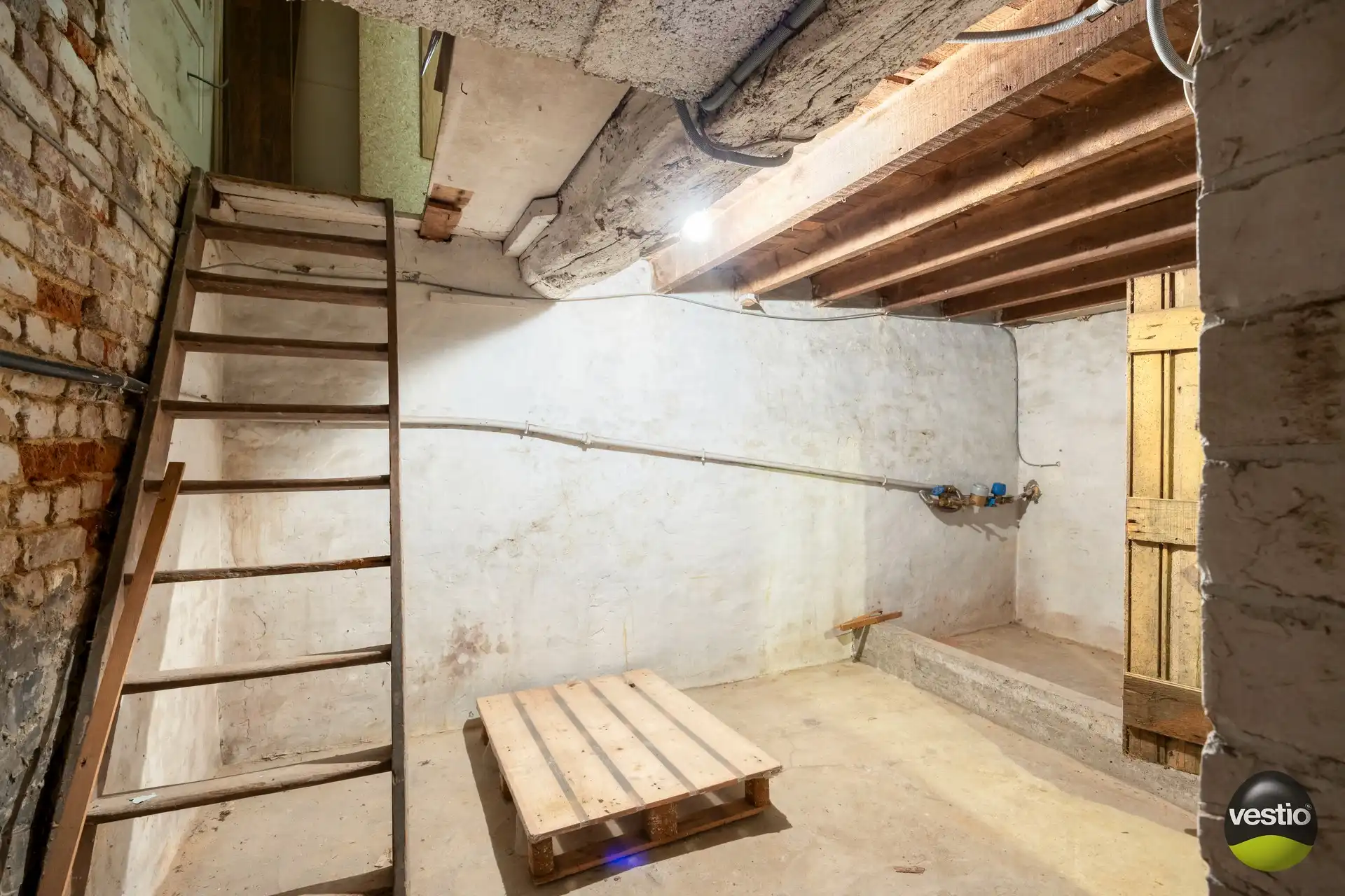 Te renoveren woning met bijgebouwen in het rustige centrum van Bevingen (Sint-Truiden) foto 32