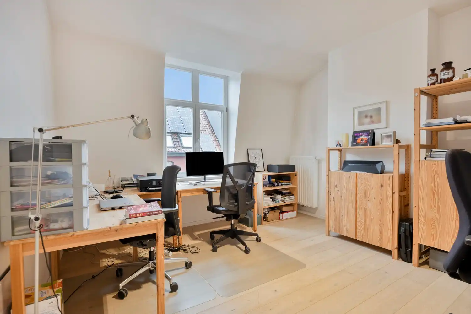 Karaktervolle en gerenoveerde stadswoning met drie ruime slaapkamers en stadstuin foto 18