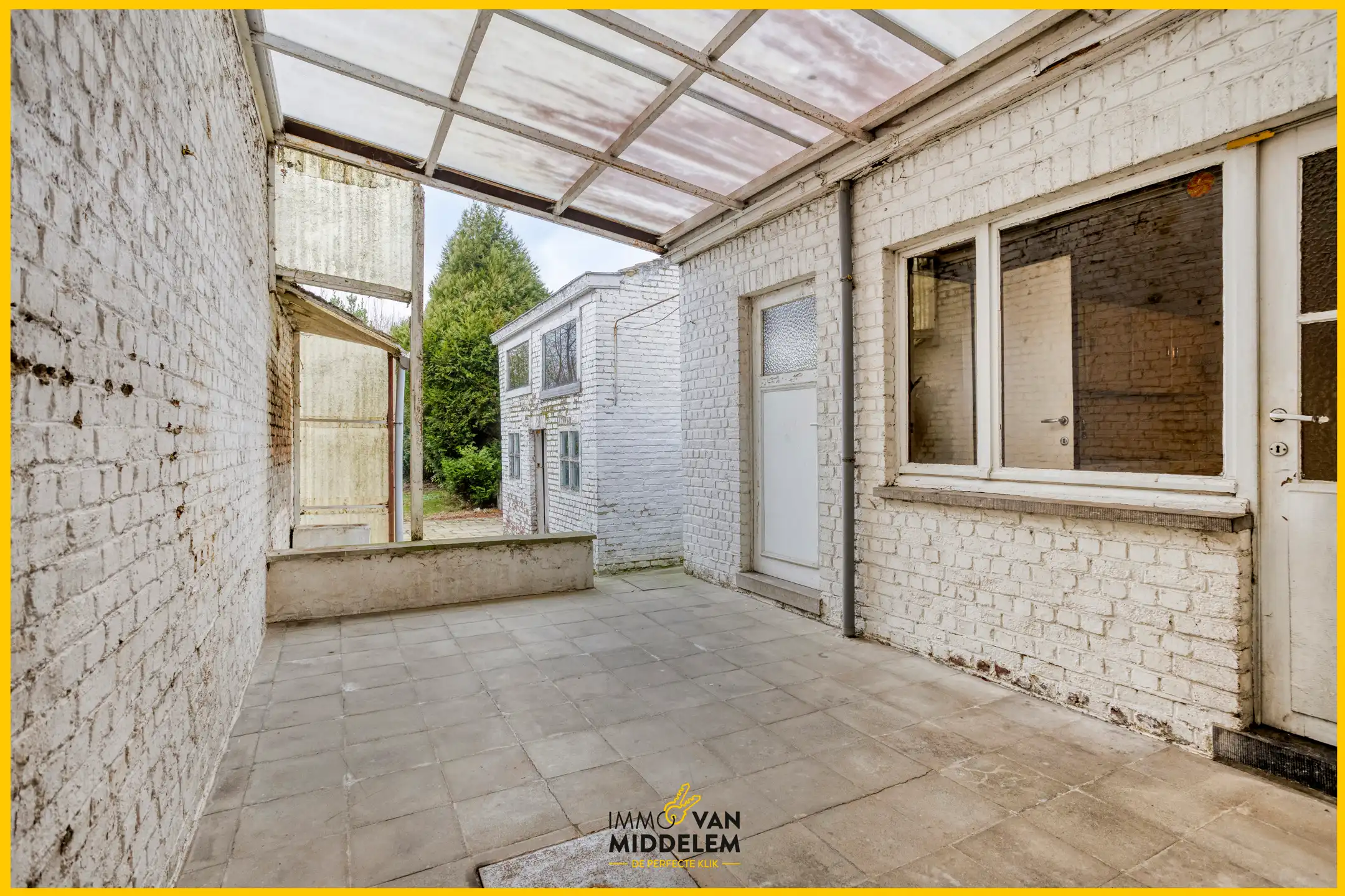 TE RENOVEREN RIJWONING MET 3 KAMERS, TUIN EN ANNEX foto 12