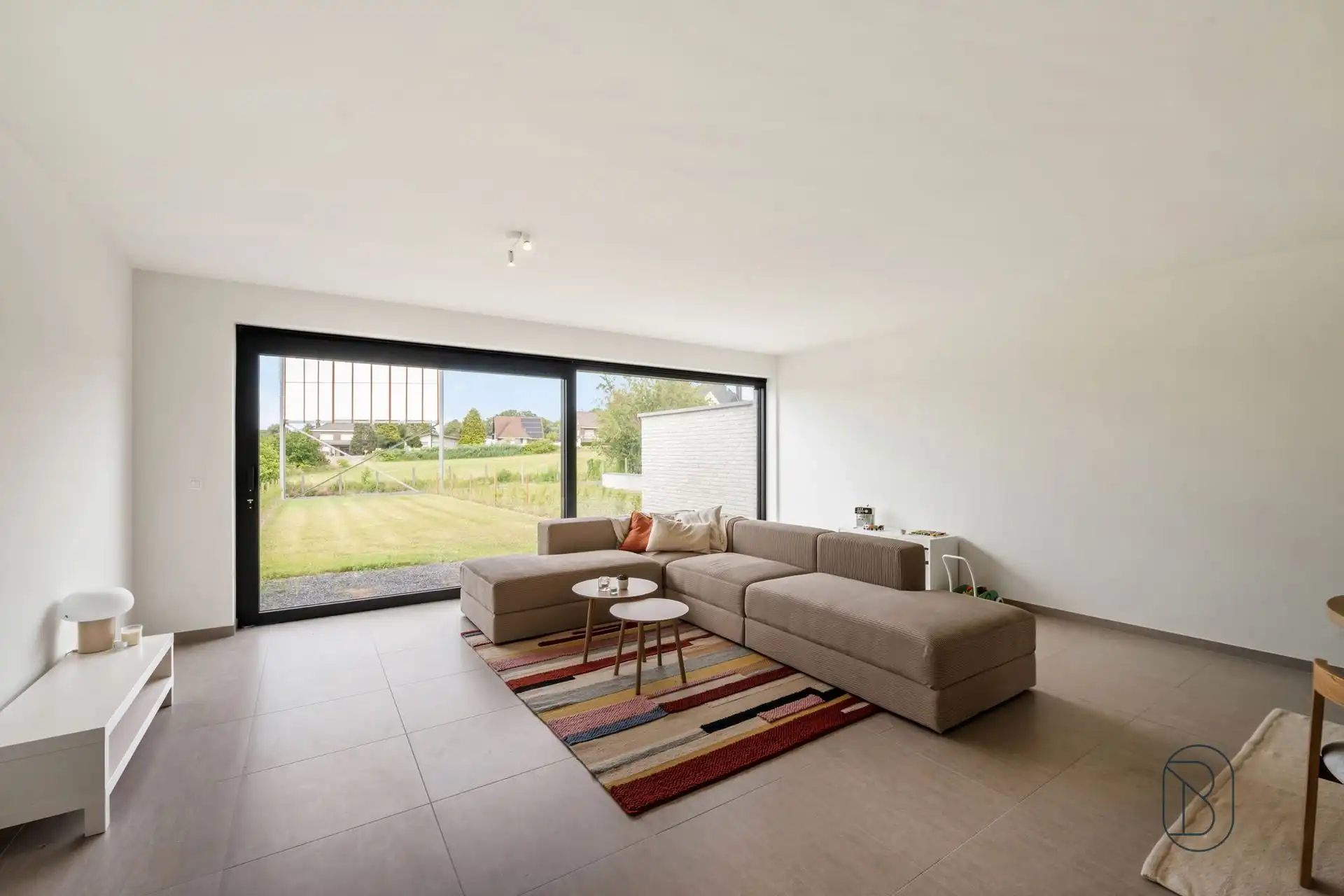 Kwalitatieve moderne energiezuinige luxe-woning met tuin. foto 15