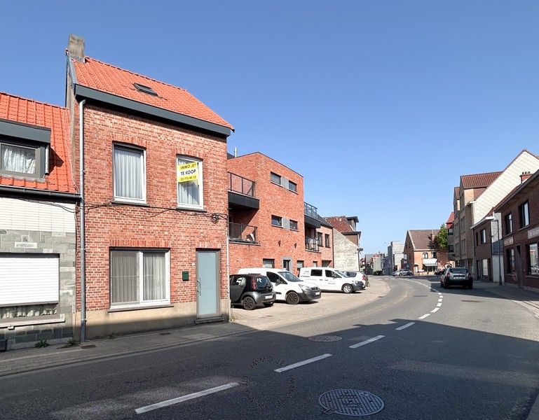 Woning met 2 slaapkamers en koer in het centrum van Sint-Gillis-Waas foto 12