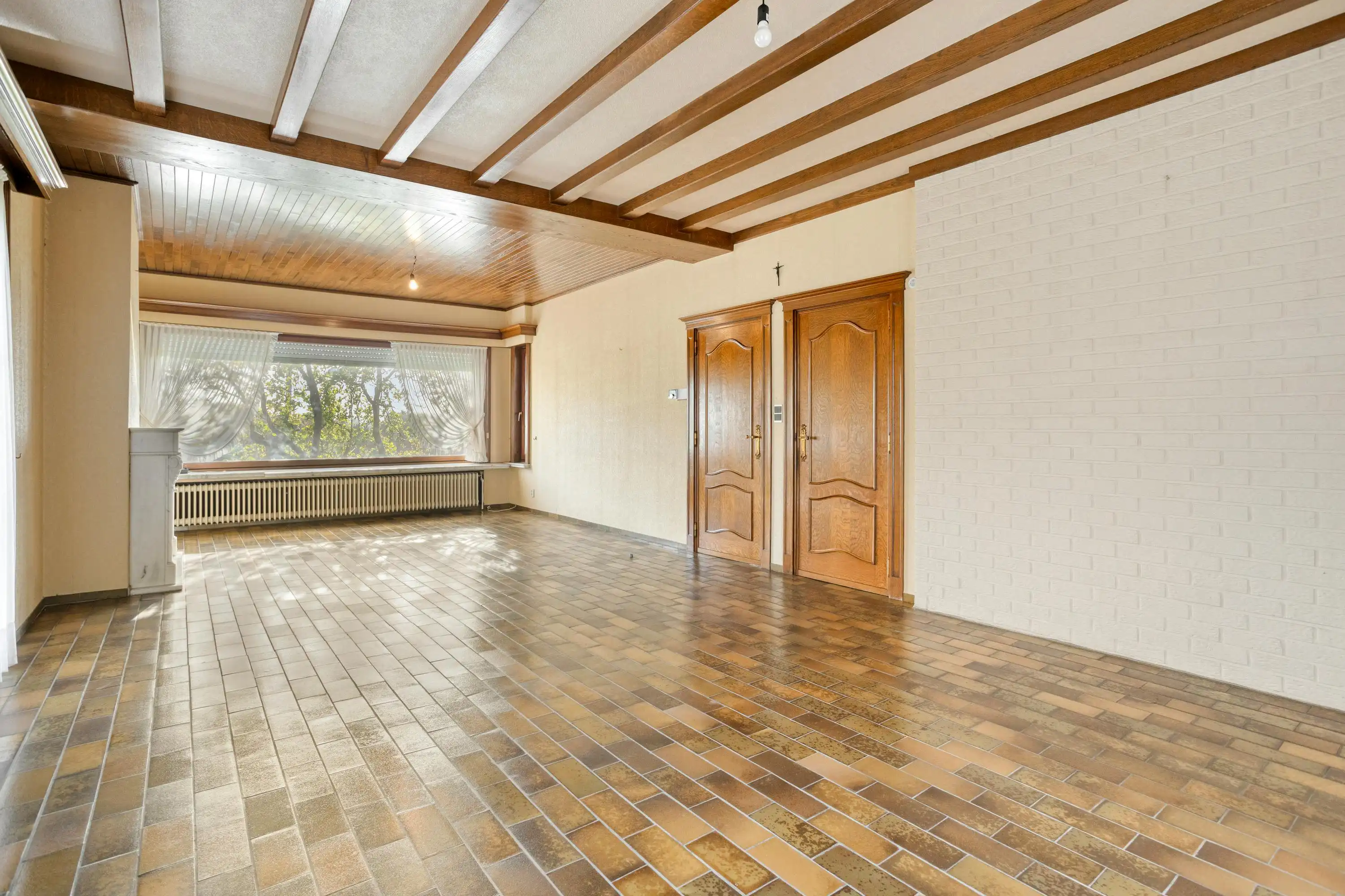 Ruime statige woning met mogelijkheden te koop in Deerlijk foto 4