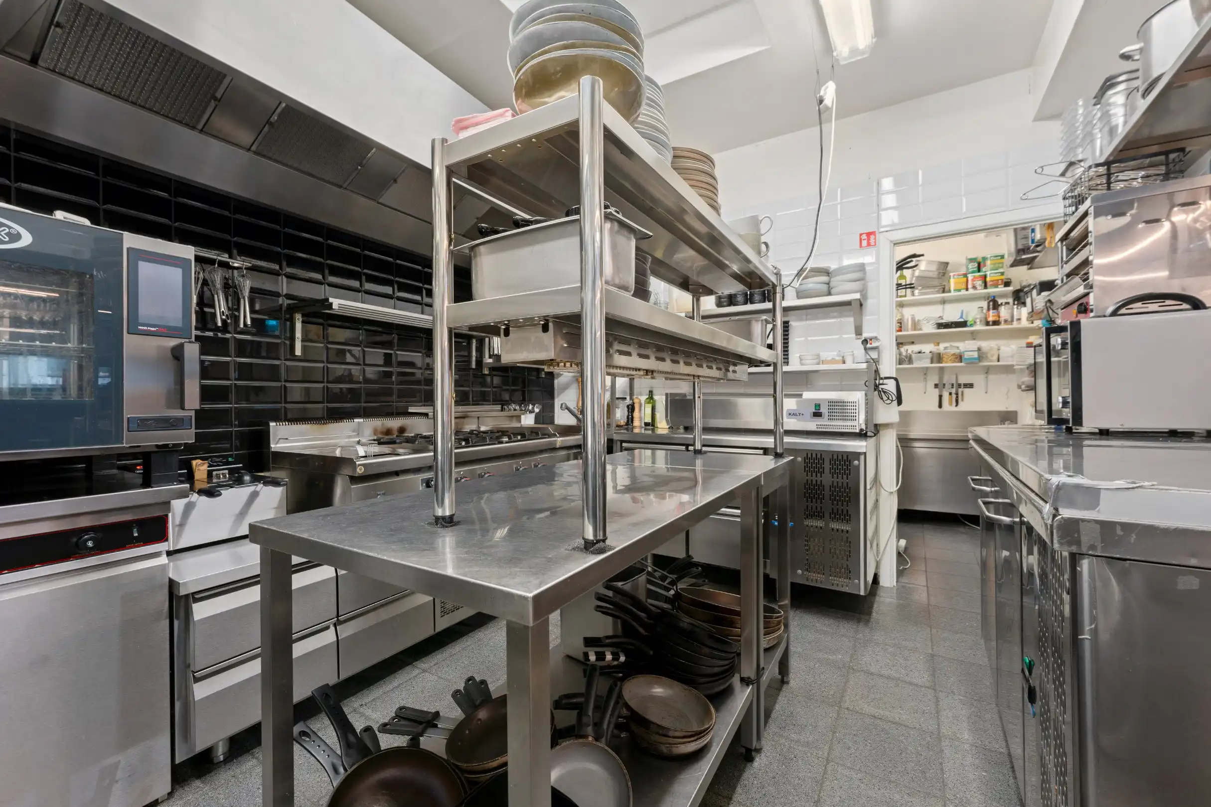 Ingerichte horecazaak te Heist-aan-Zee foto 11