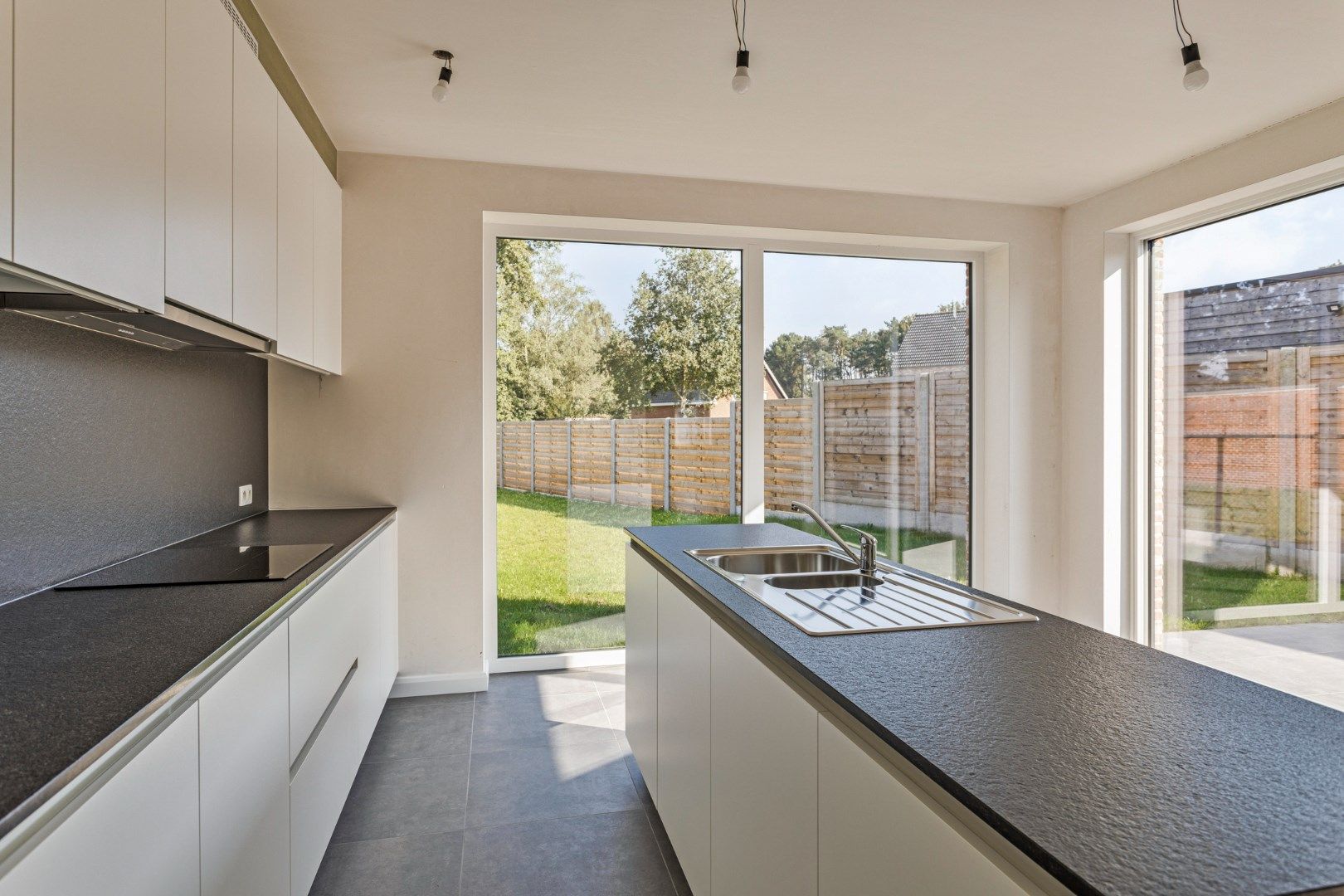 Ruime en kwalitatief afgewerkte nieuwbouw (HOB) met 3 ruime slpks op 412 m² te Olen ! foto 9