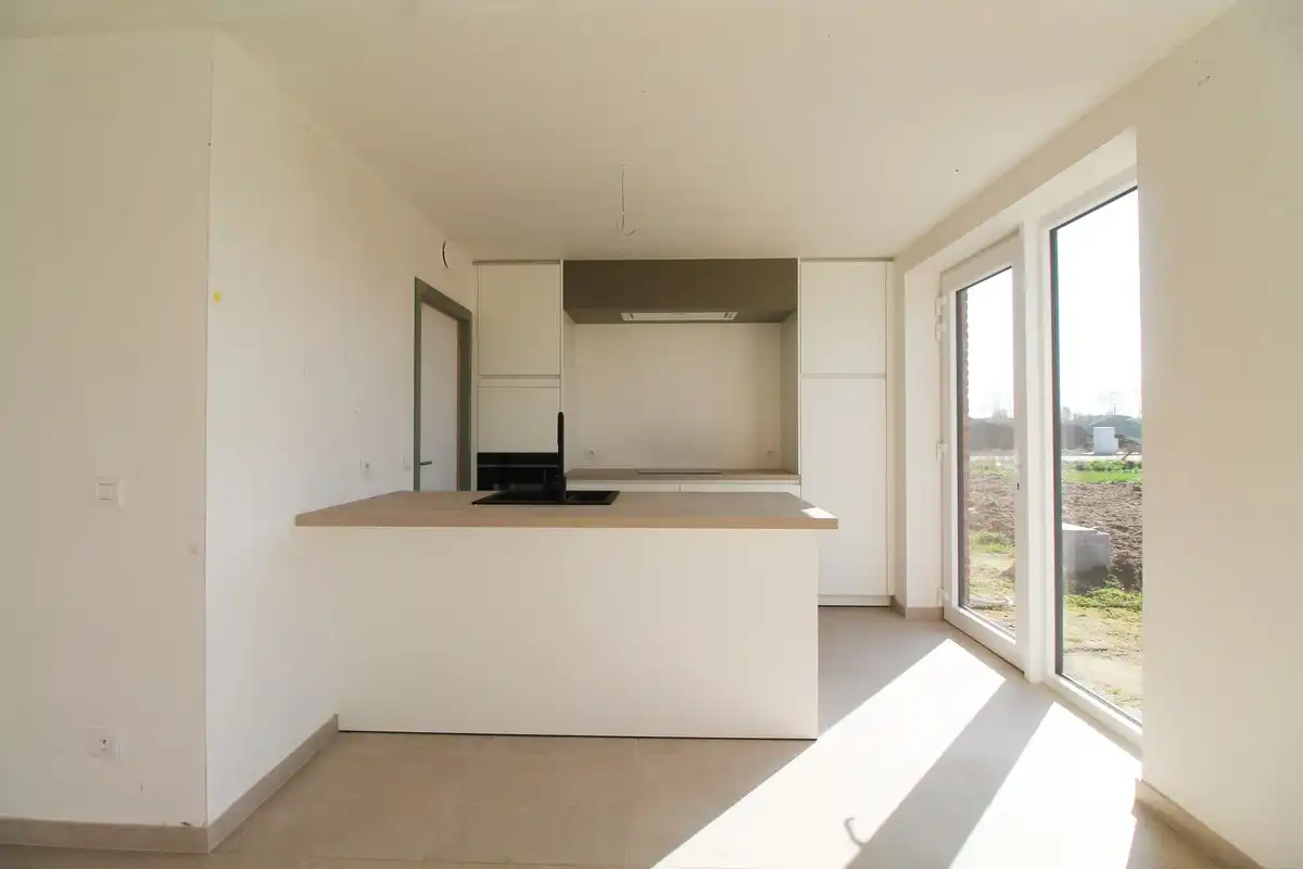 Halfopen nieuwbouwwoning met garage Roeselare foto 5
