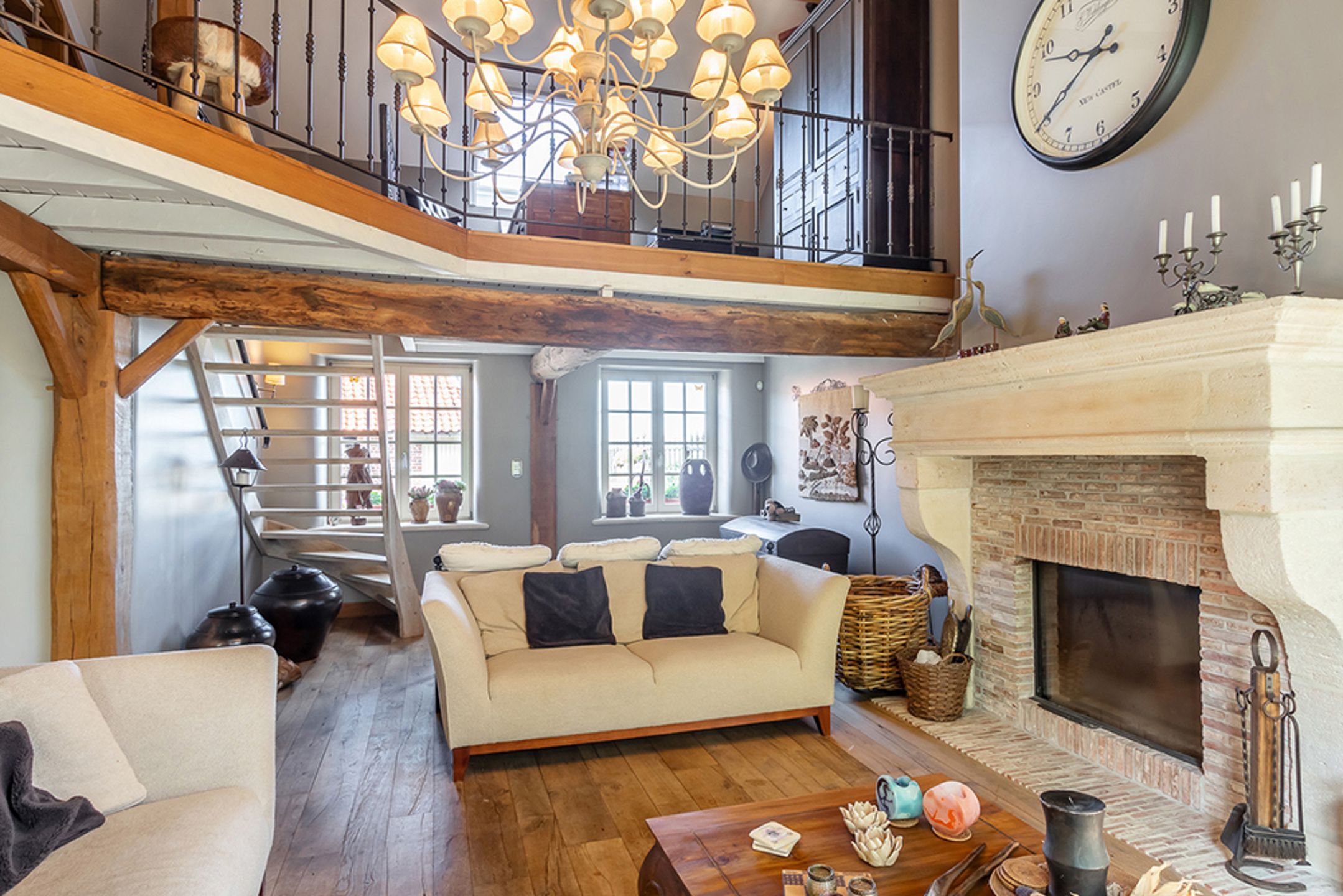 Gerestaureerde vierkantshoeve met B&B op 80 are grond foto 23