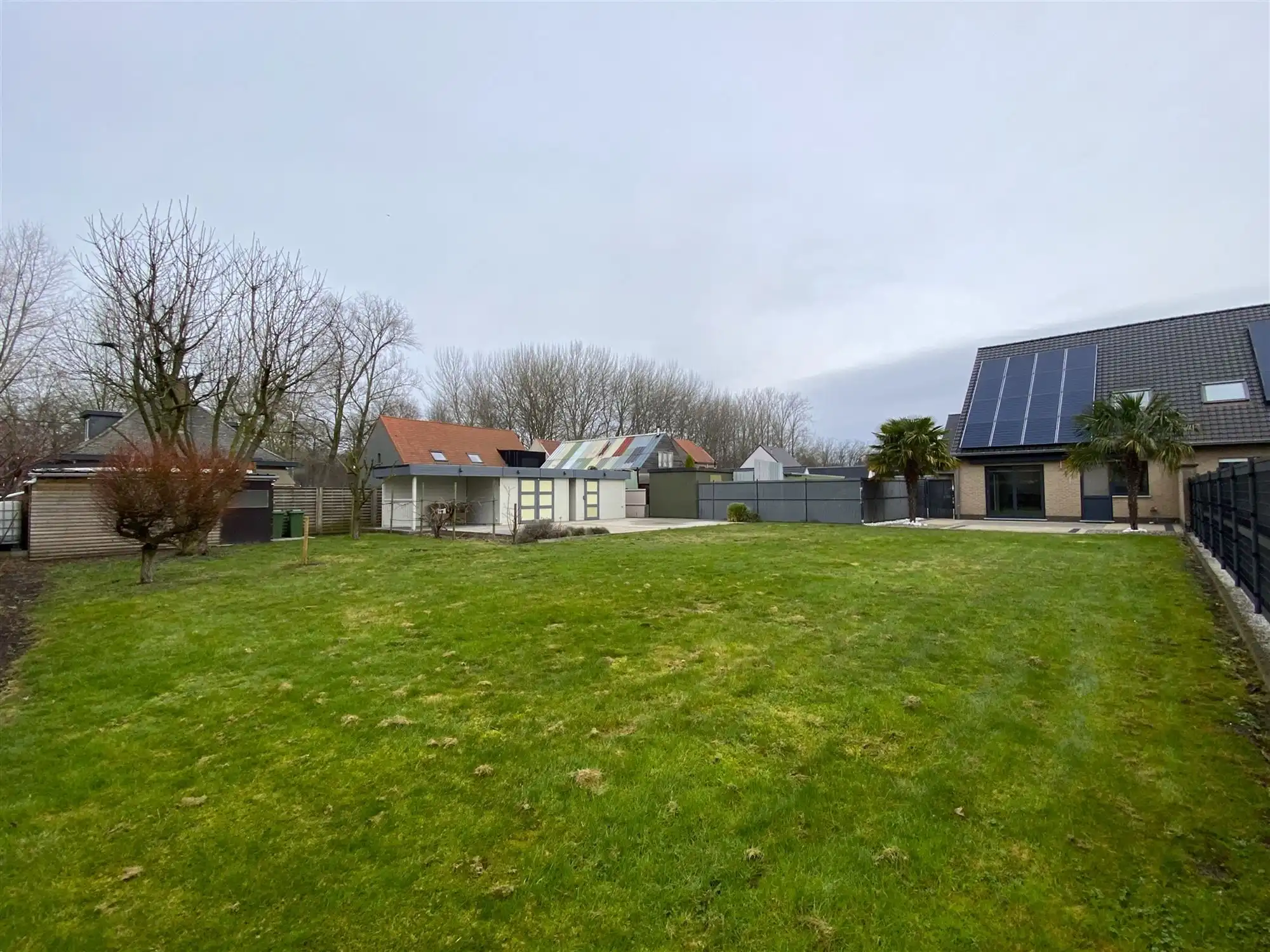 Halfopen bebouwing met grote tuin en veel parkeercomfort  foto 28