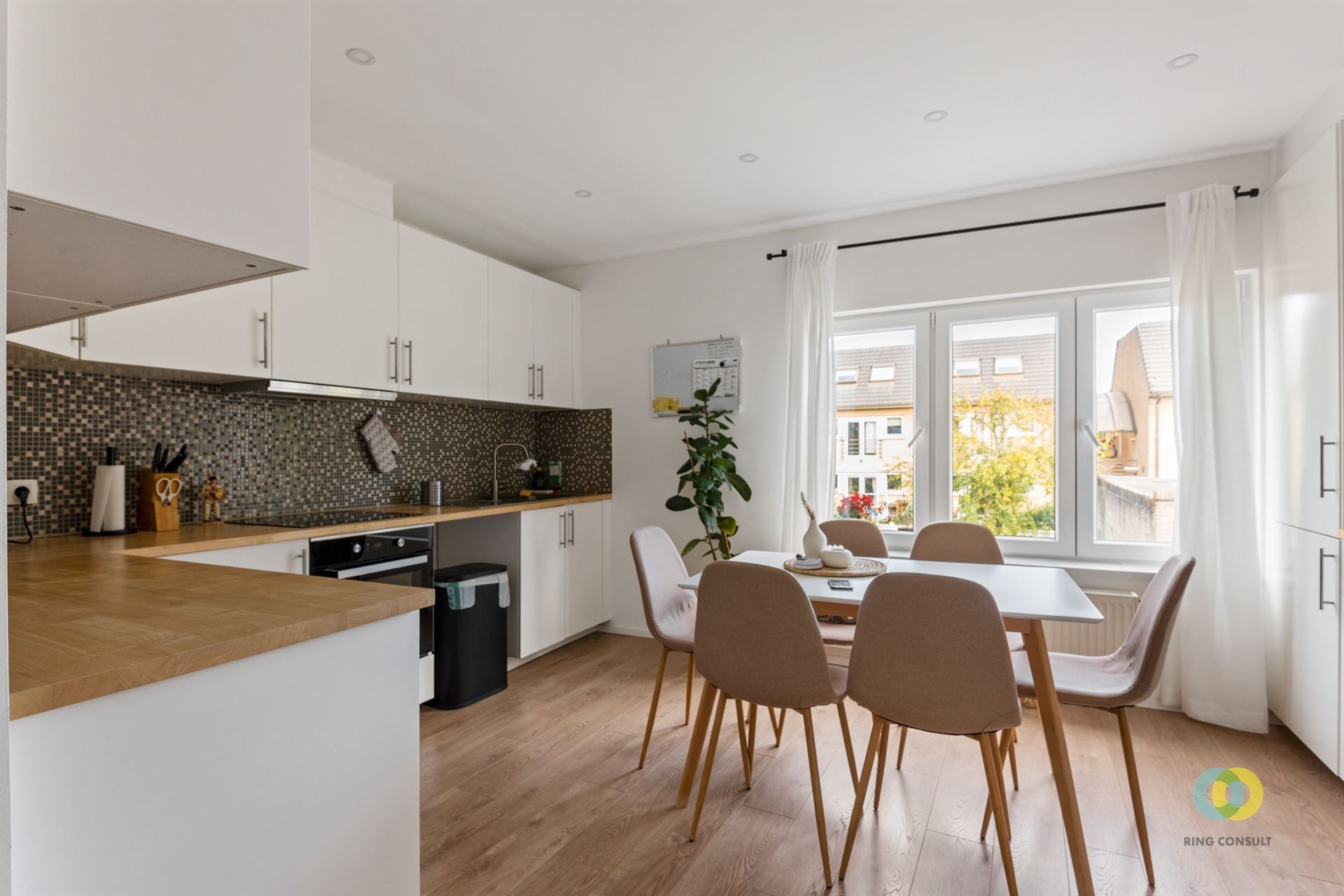 Instapklaar appartement 1 slaapkamer foto {{pictureIndex}}