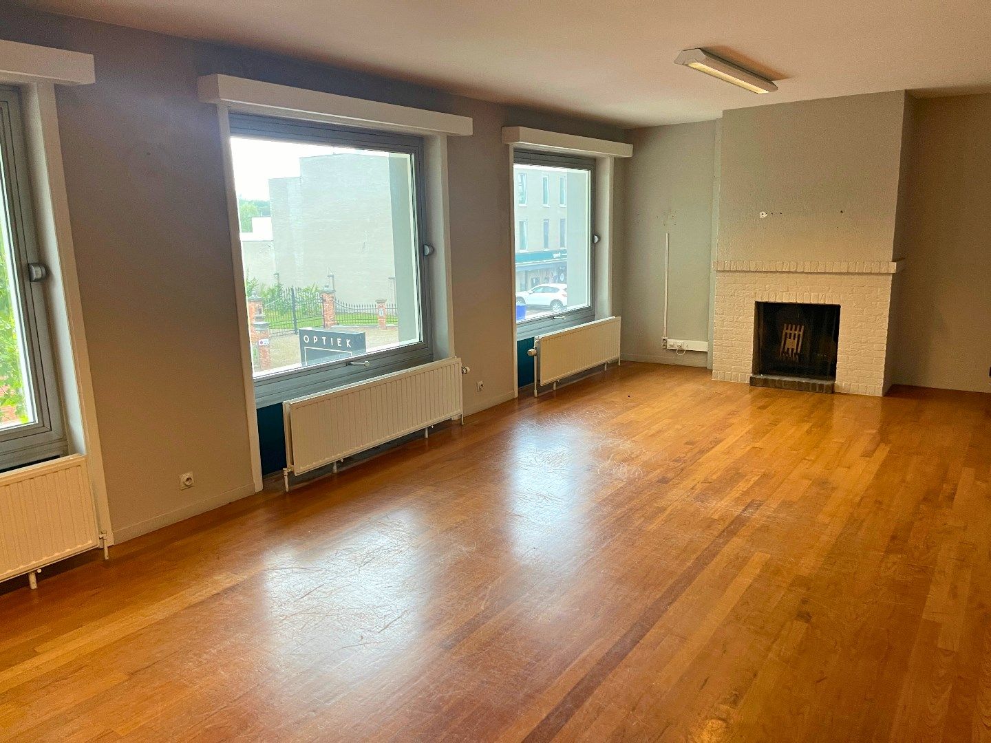 Kantoorgebouw 482m² op 3a85ca met tuin en garage op commerciële topligging foto 14