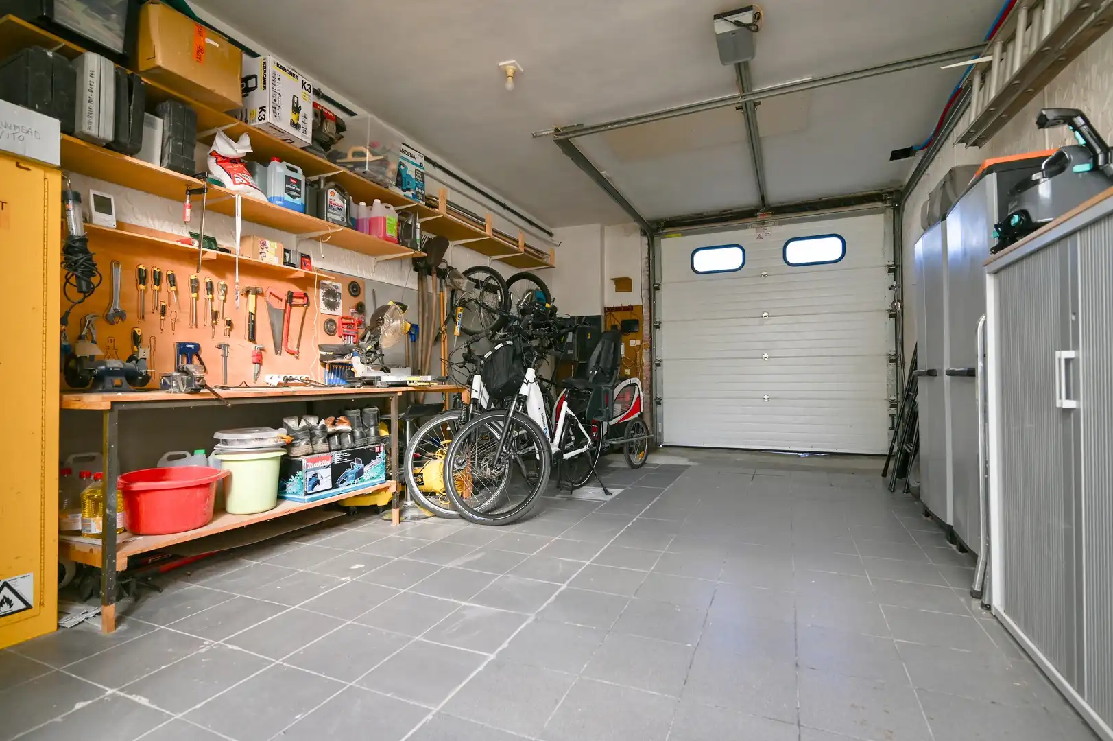 Ruime gezinswoning met tuin en grote garage in Branst. foto 27