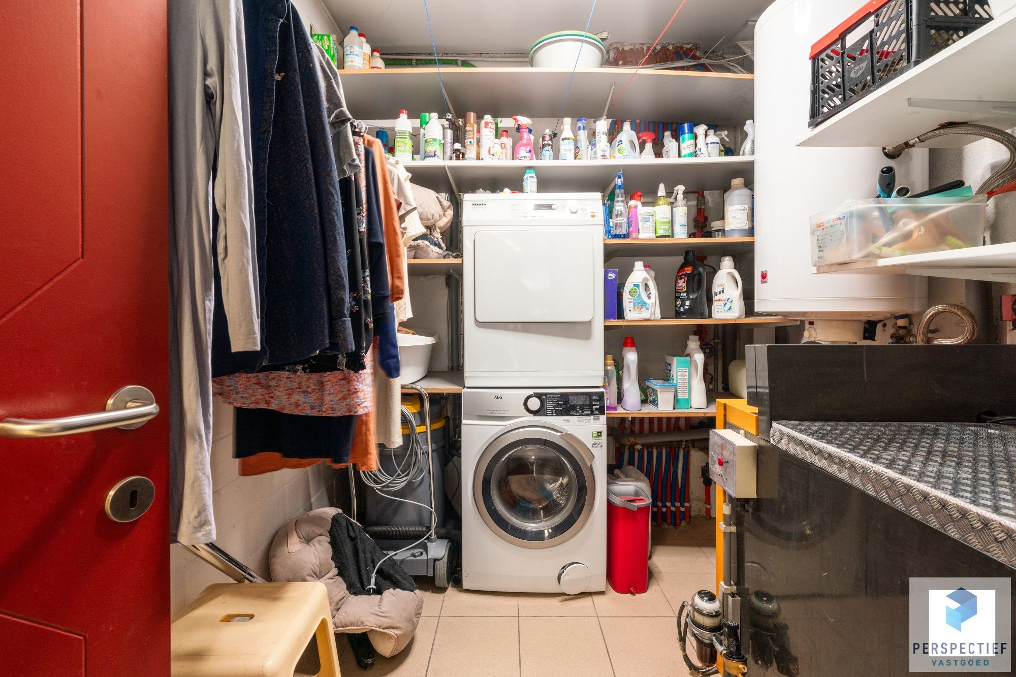 Handelspand met Winkelruimte, Magazijn en Woonst op 1.682 m² foto 23