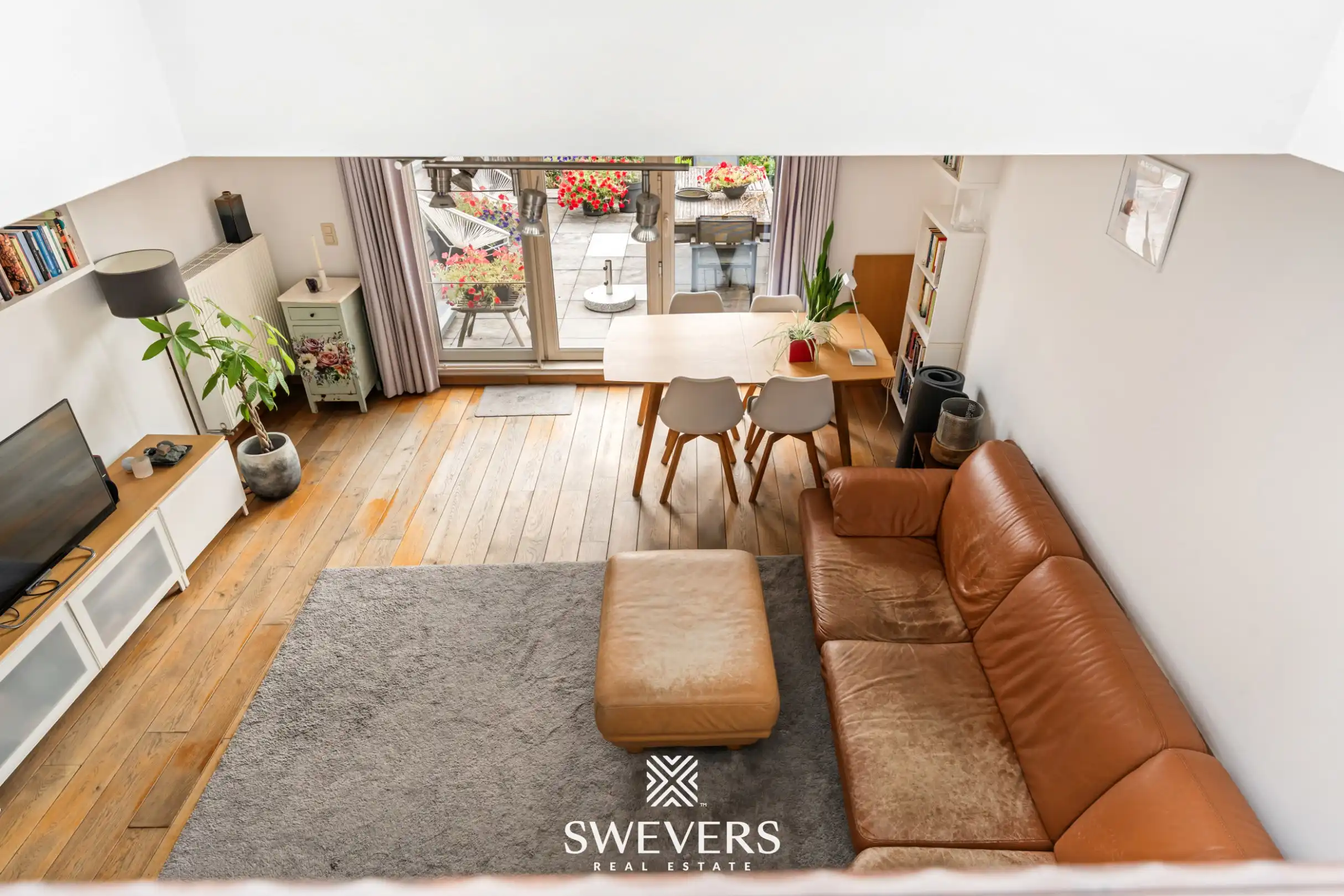 Karaktervolle stadswoning (4 slpk) met zonnige tuin in hartje Hasselt foto 10