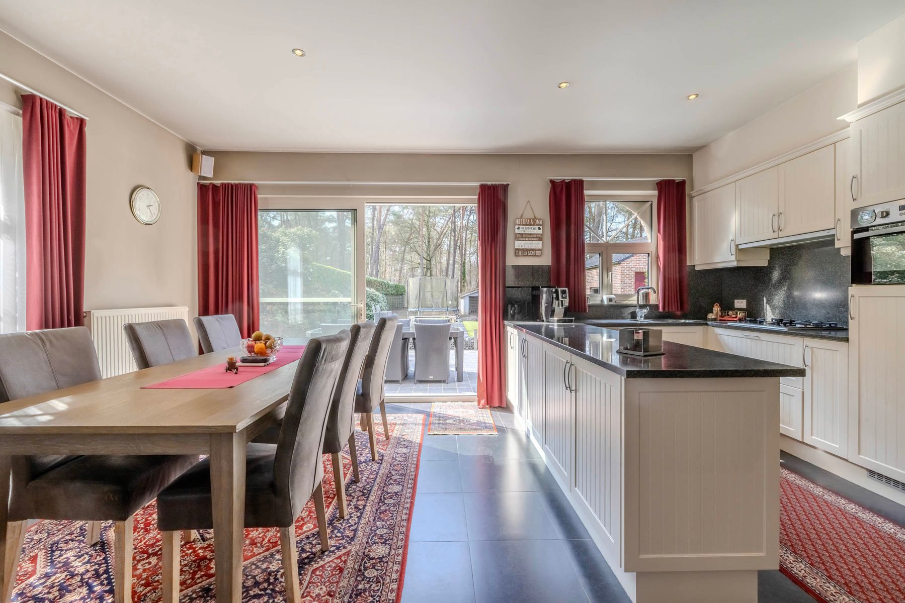 Villa met 4 slpk, bureau en dubbele garage op 1.726m2 foto 11